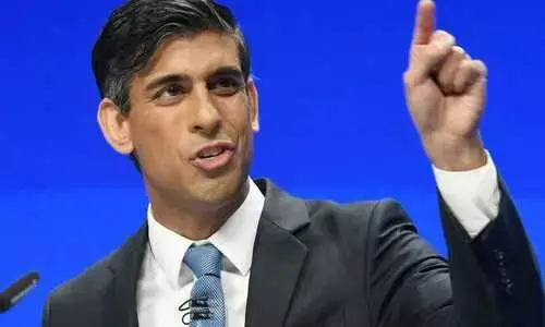 റിഷി സുനക് ബ്രിട്ടനെ മാന്ദ്യത്തിൽ നിന്ന് പിടിച്ചുയർത്തുമോ?