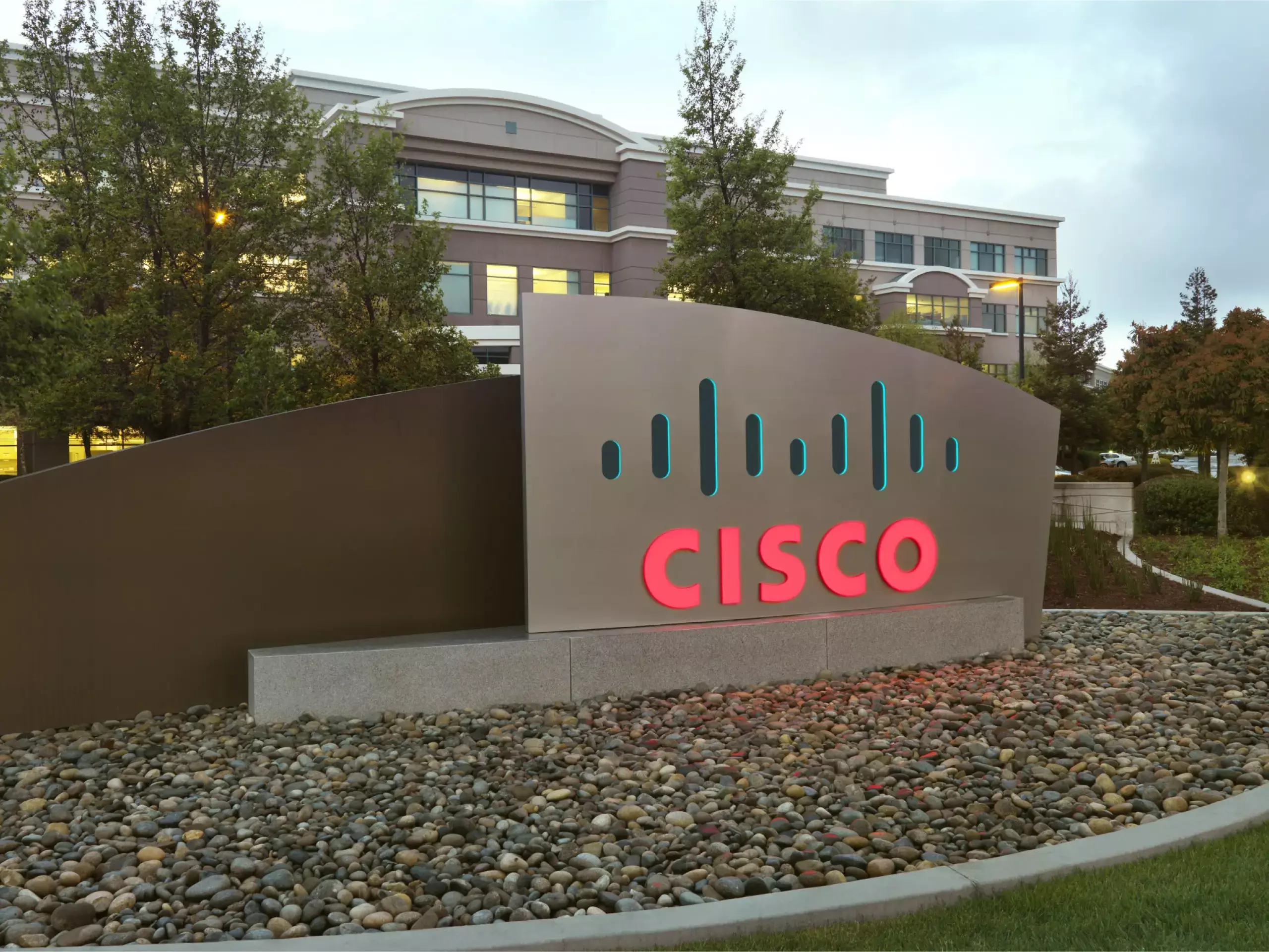 cisco lay off