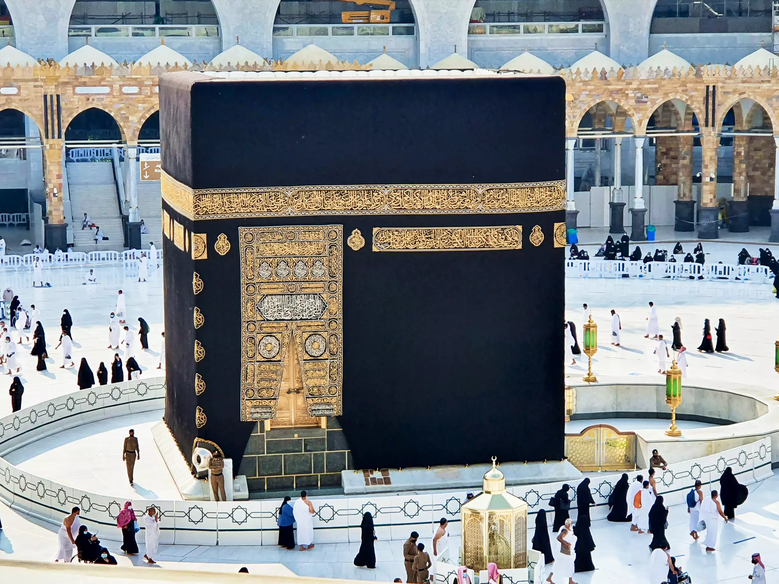 തീര്‍ത്ഥാടനം മാത്രമല്ല, മക്കയും മദീനയും ലോകോത്തര വ്യാപാര കേന്ദ്രങ്ങളാക്കാന്‍ സൗദി