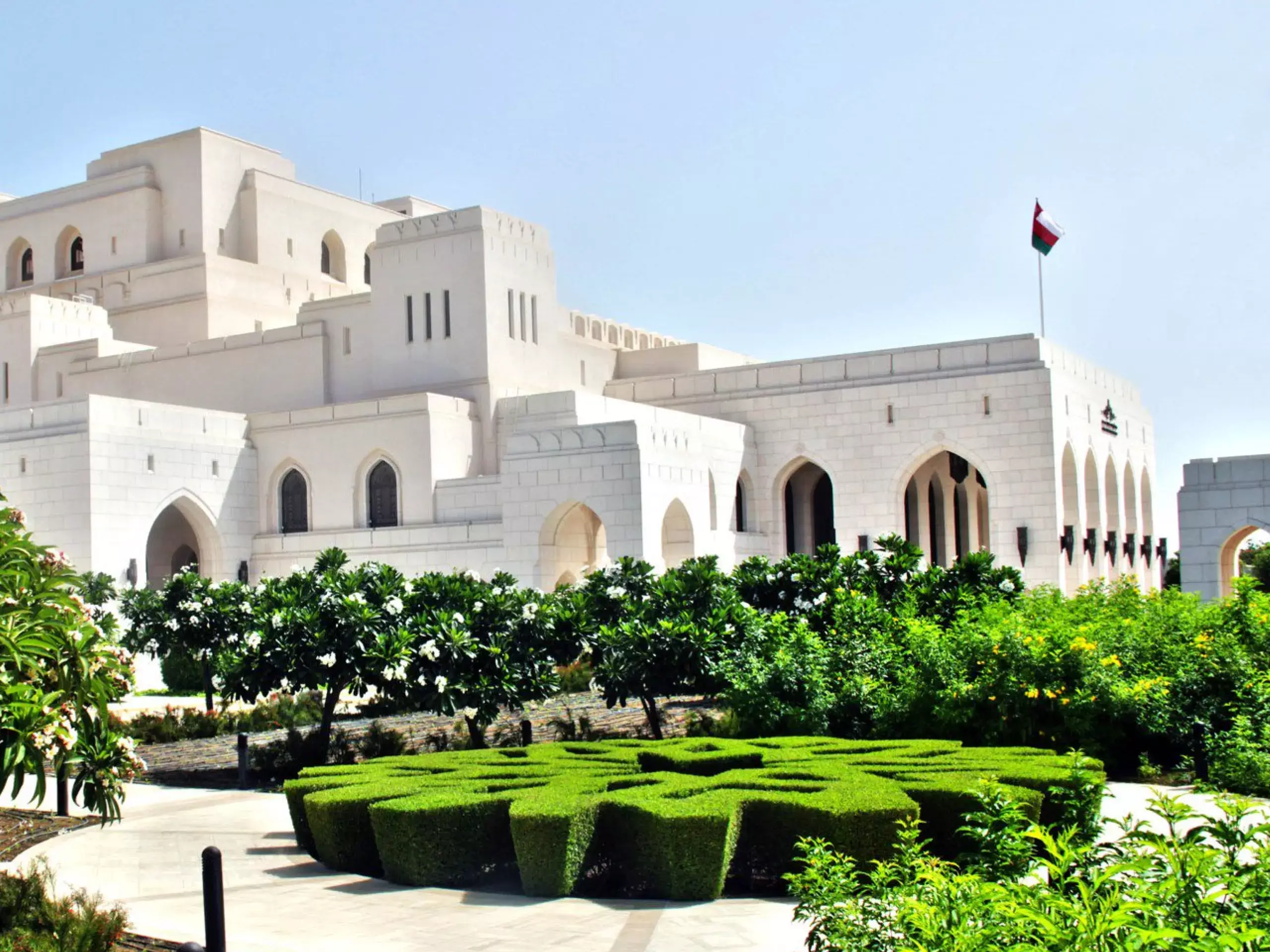 Oman fee concessions foreign investors covid era removed