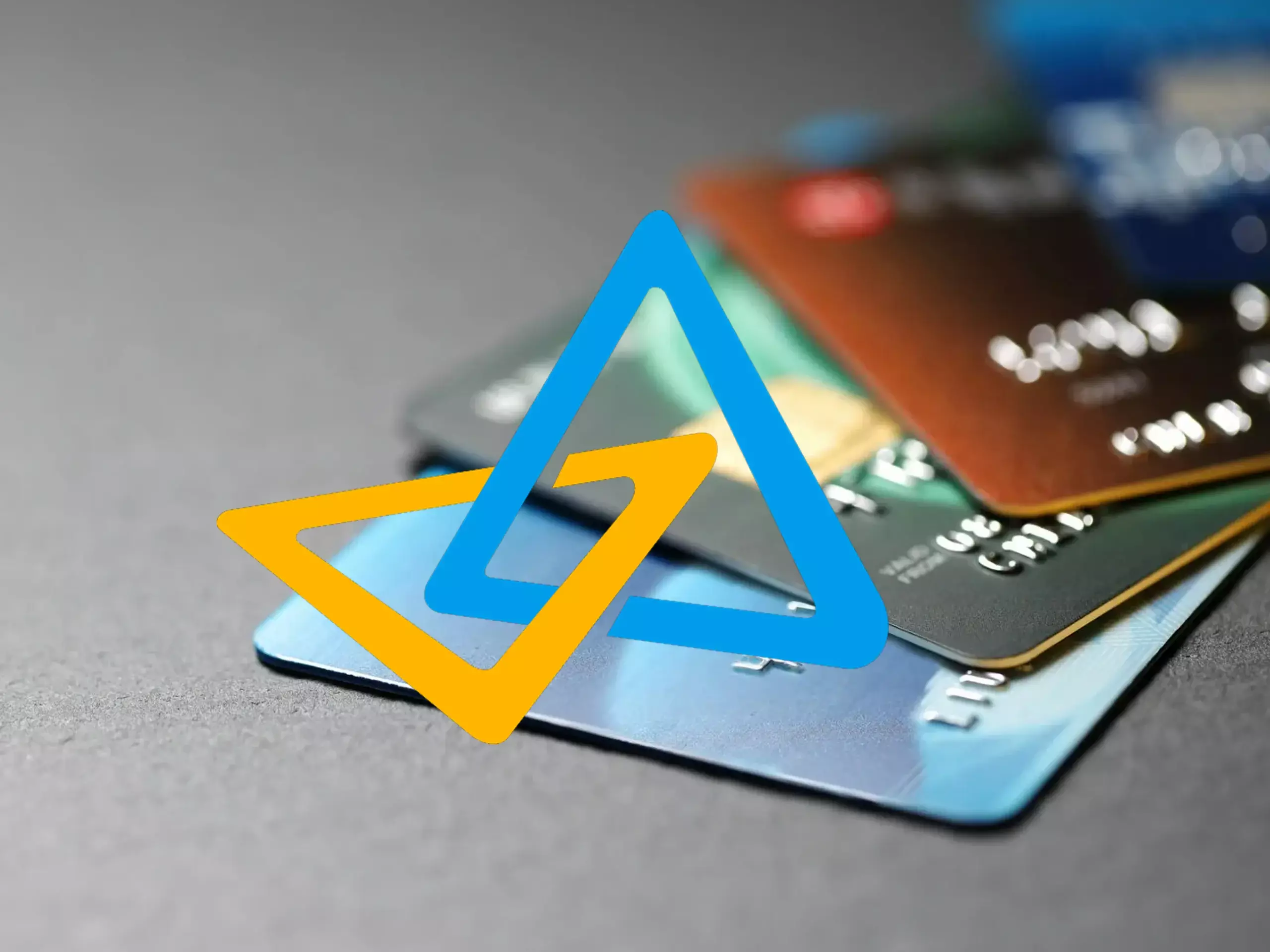 ഡെബിറ്റ് കാര്‍ഡുകളുടെ സര്‍വീസ് ചാര്‍ജ്ജ് വര്‍ധിപ്പിച്ച് കാനറാ ബാങ്ക്