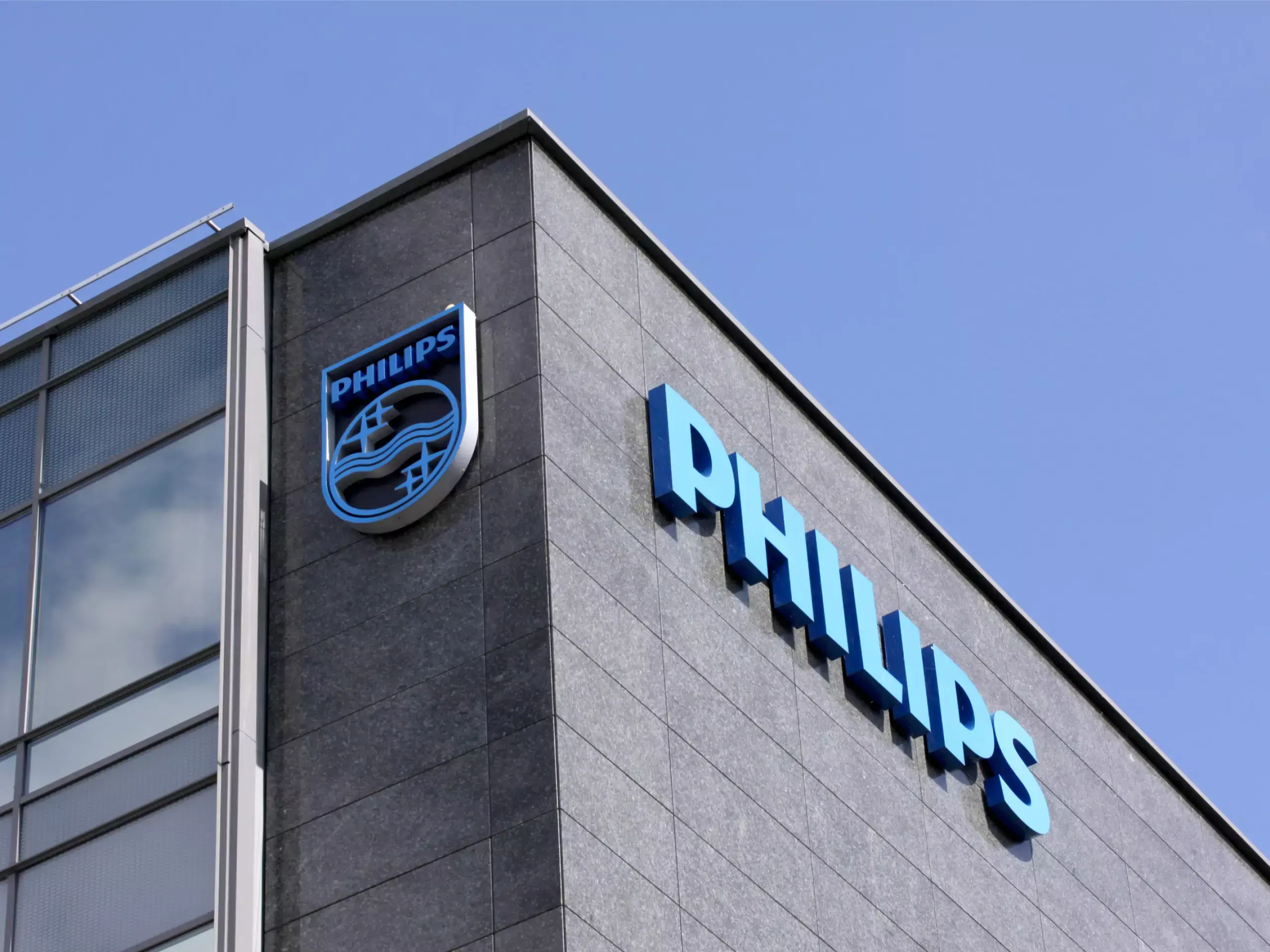 philips employee layoff