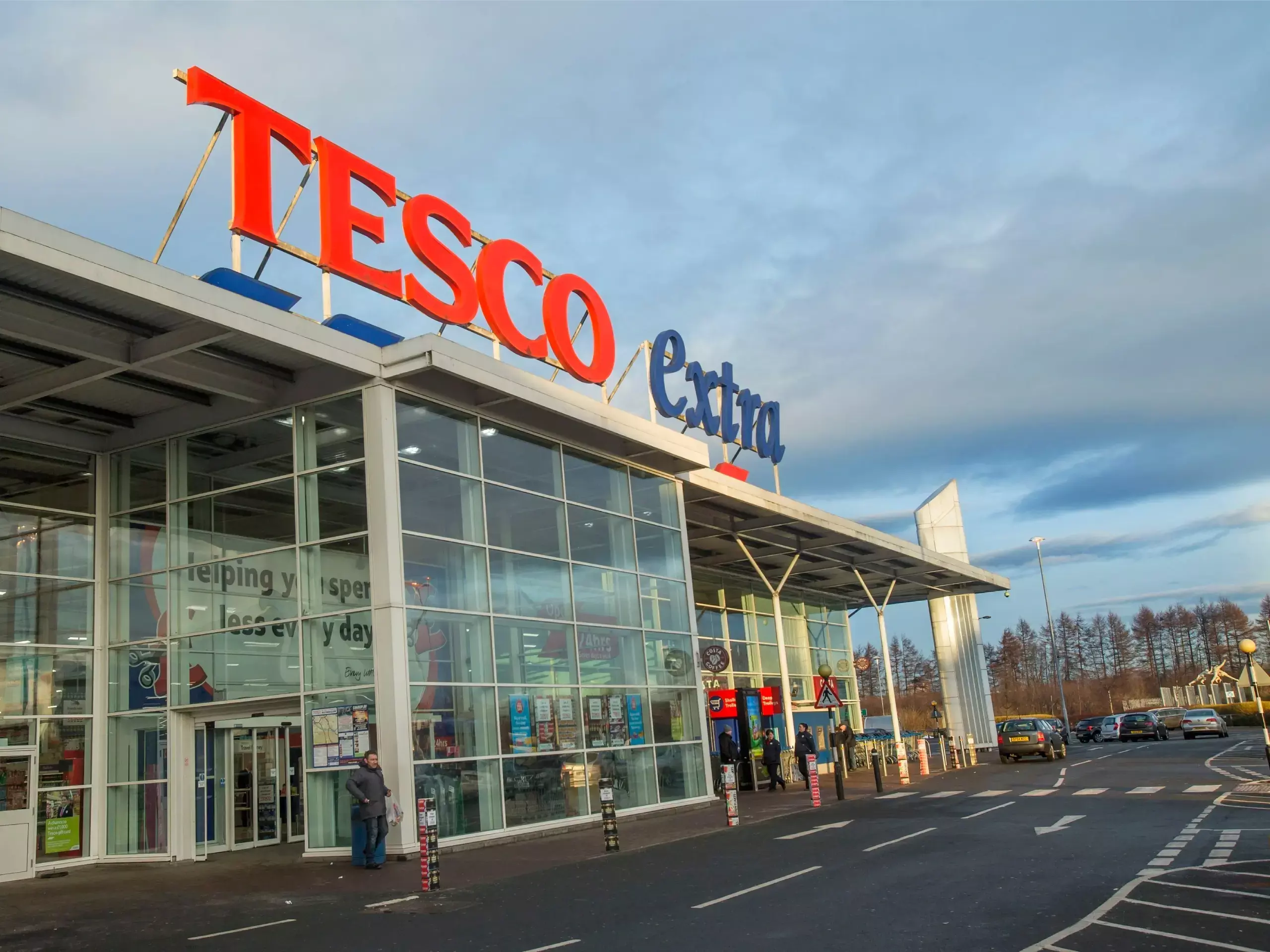 tesco group in uk layoff
