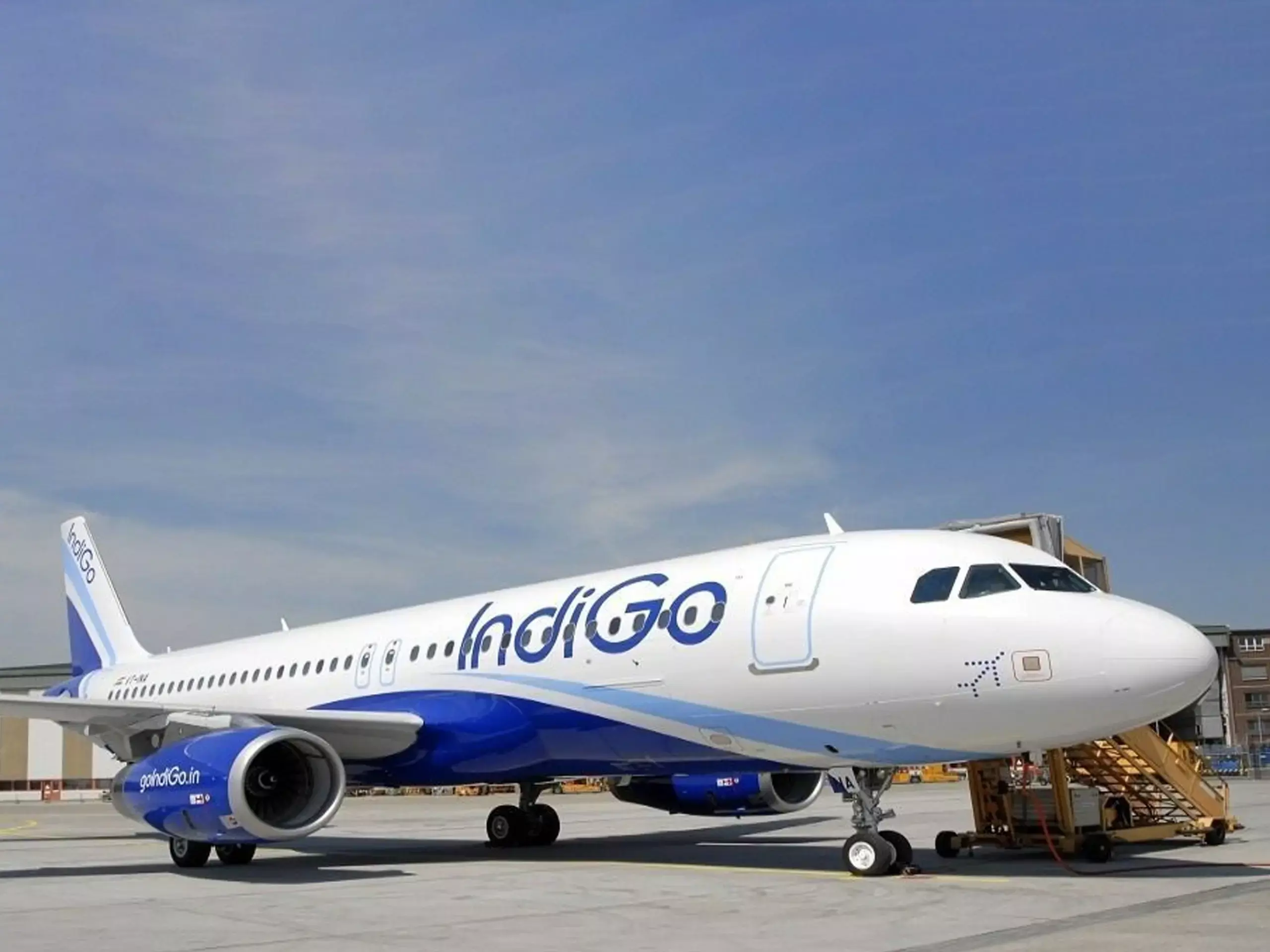 ഇൻഡിഗോയുടെ അറ്റാദായം 995 ശതമാനം വർധിച്ച്  1,422.6 കോടി രൂപയിൽ