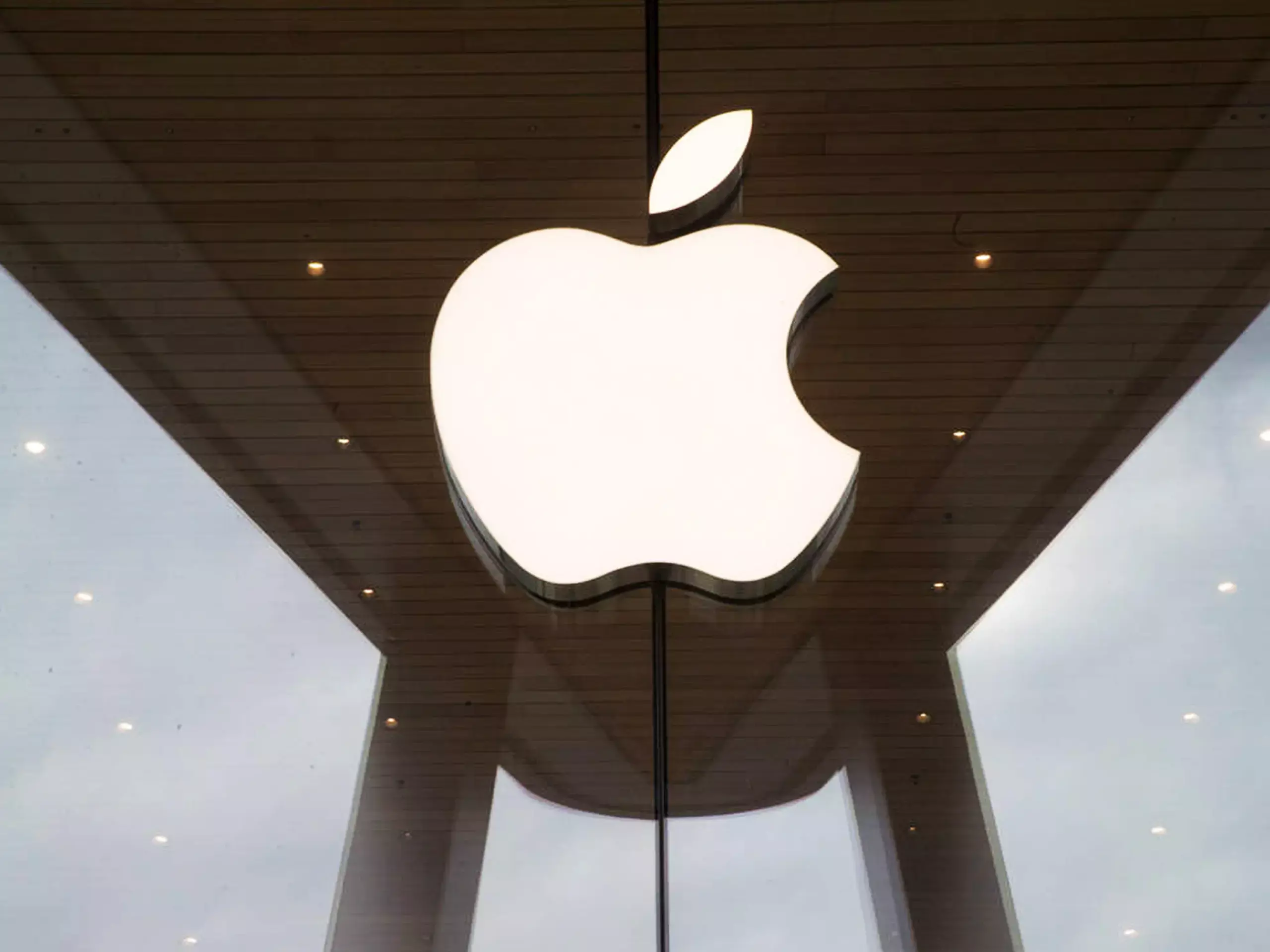 ഇന്ത്യയിലേക്ക് കണ്ണും നട്ട് ആപ്പിള്‍; ഐക്കണിക് സ്റ്റോറുകളും ഉടന്‍