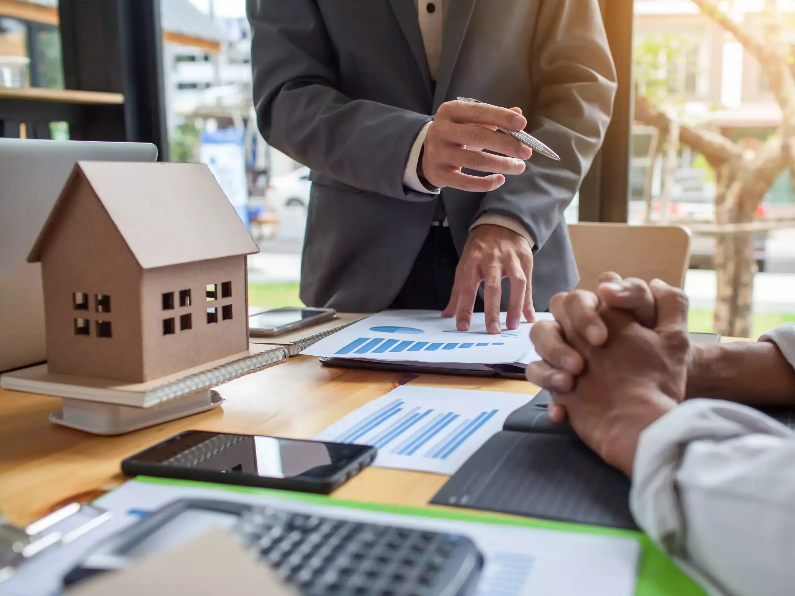 ബജറ്റ് പ്രഖ്യാപനങ്ങള്‍ റിയല്‍ എസ്റ്റേറ്റ് മേഖലയെ തകര്‍ക്കുമോ?