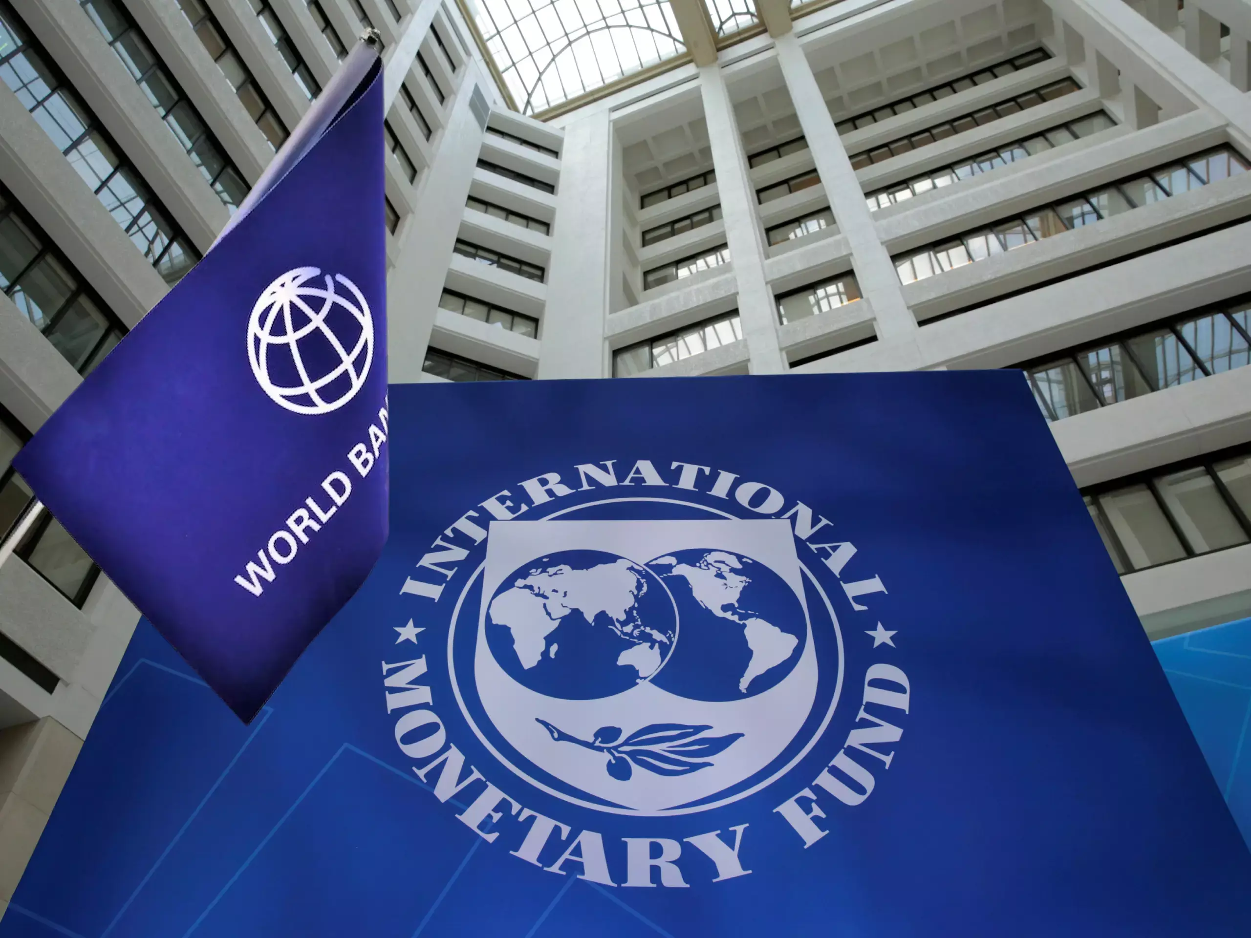finance minister to us to attend this years imf and world bank meetings