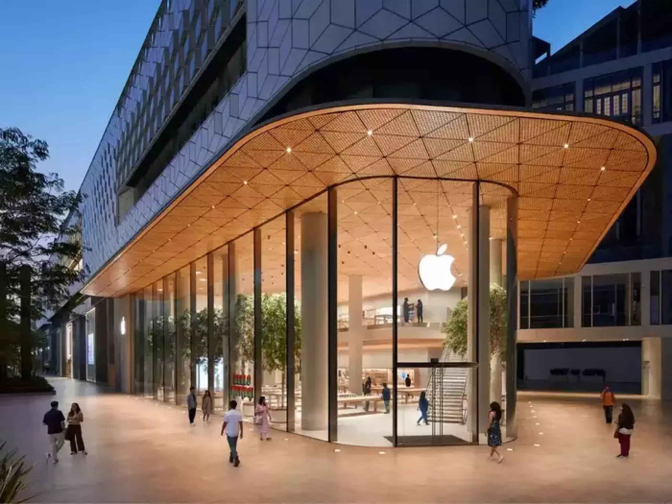 apples first store opened in india