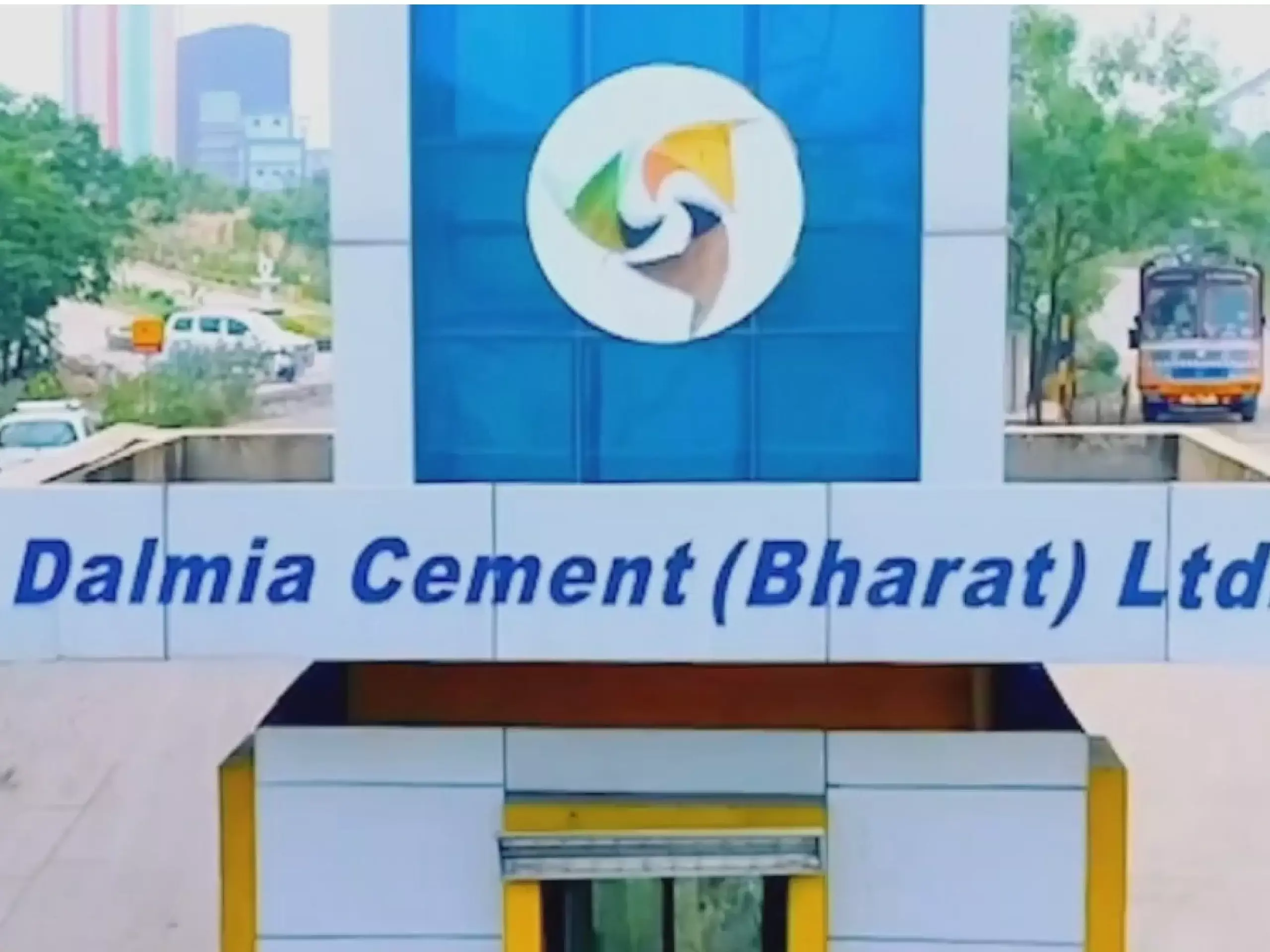 dalmia cement net profit growth