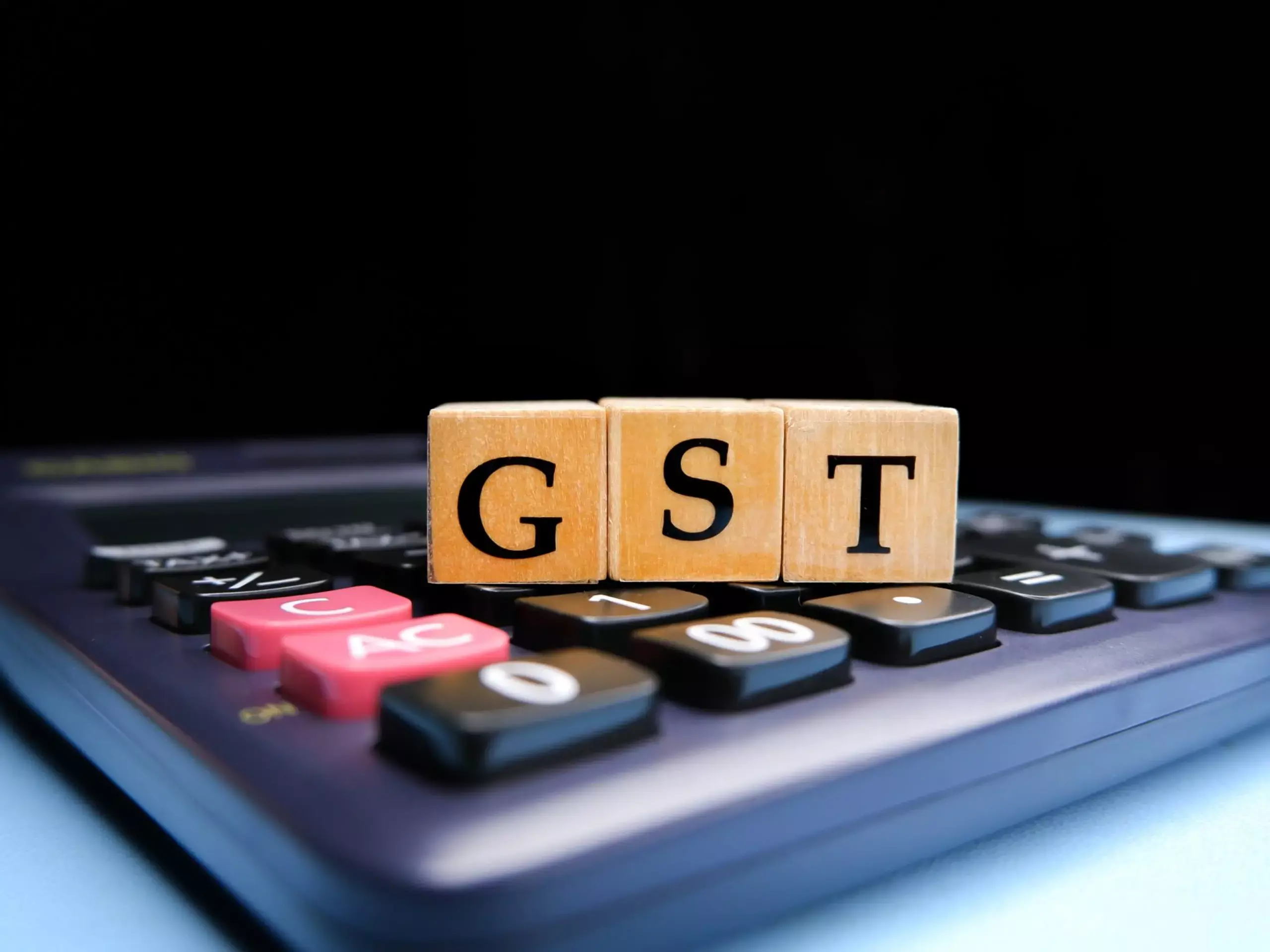 ഇ-ഇന്‍വോയ്സ് സമയപരിധി നടപ്പാക്കുന്നത് 3 മാസത്തേക്ക് നീട്ടി