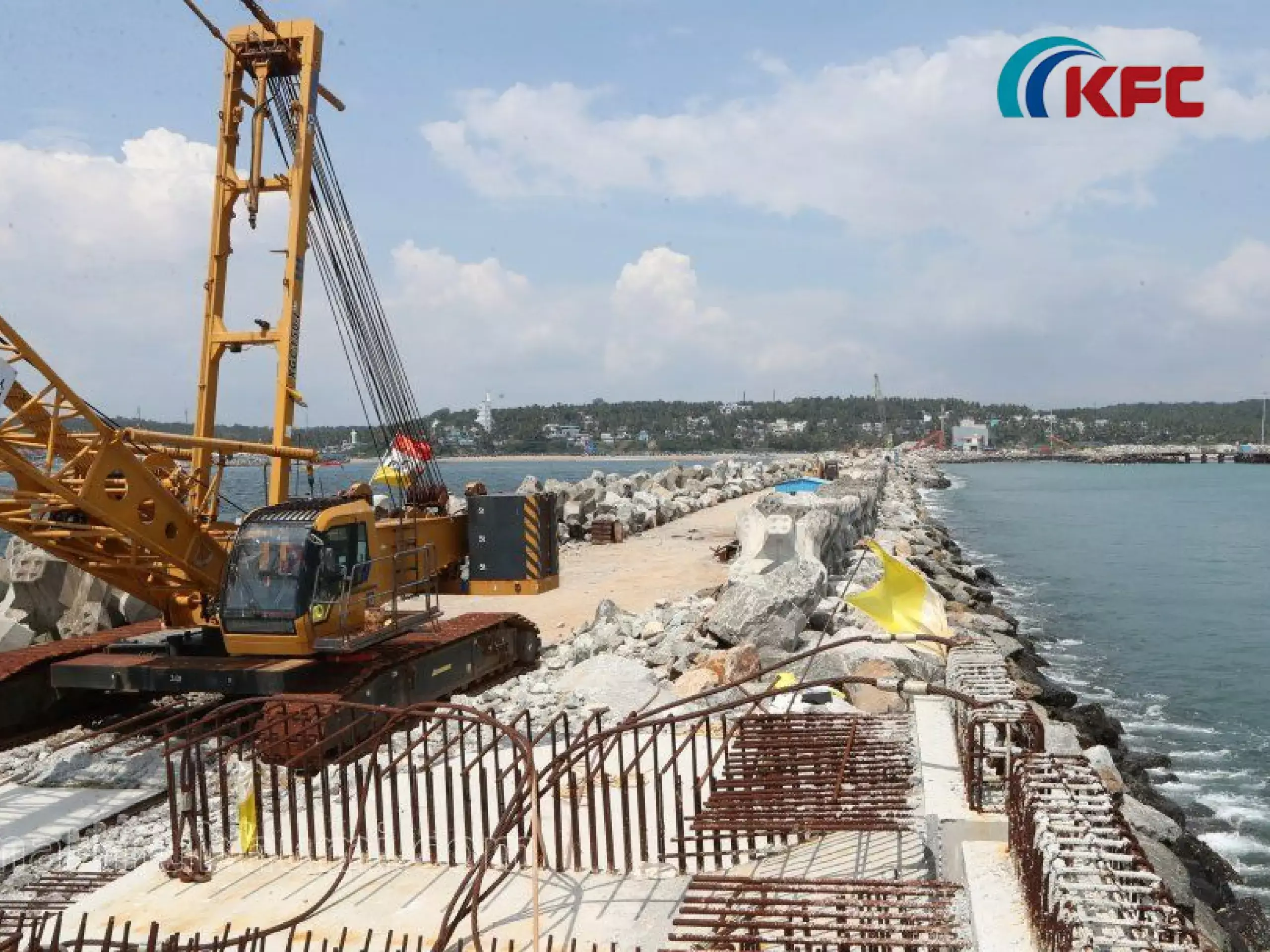 vizhinjam port construction kfc