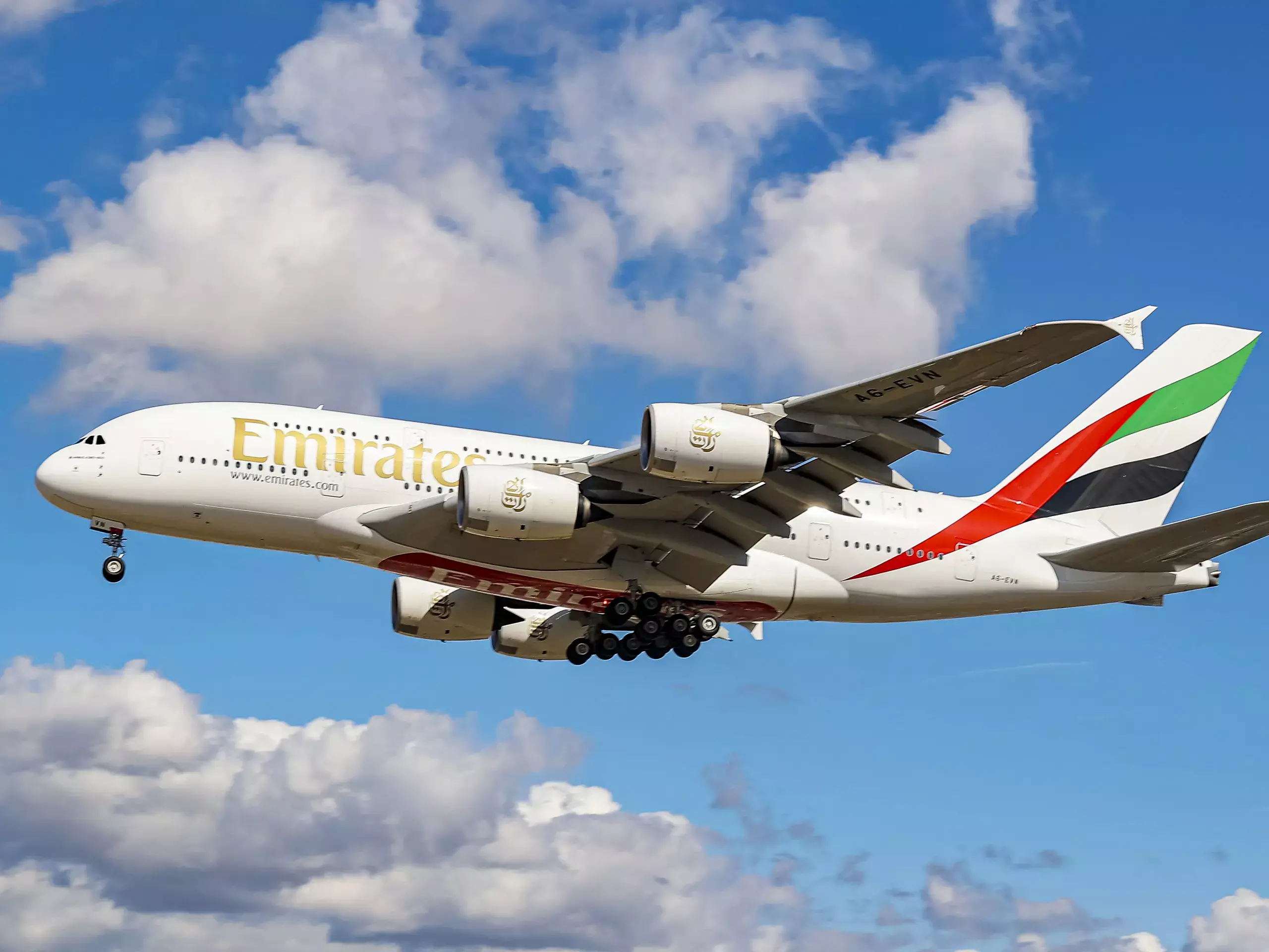 വന്‍ തിരിച്ചുവരവ്; ലാഭത്തില്‍  റെക്കോഡിട്ട് എമിറേറ്റ്‌സ് വിമാനക്കമ്പനി