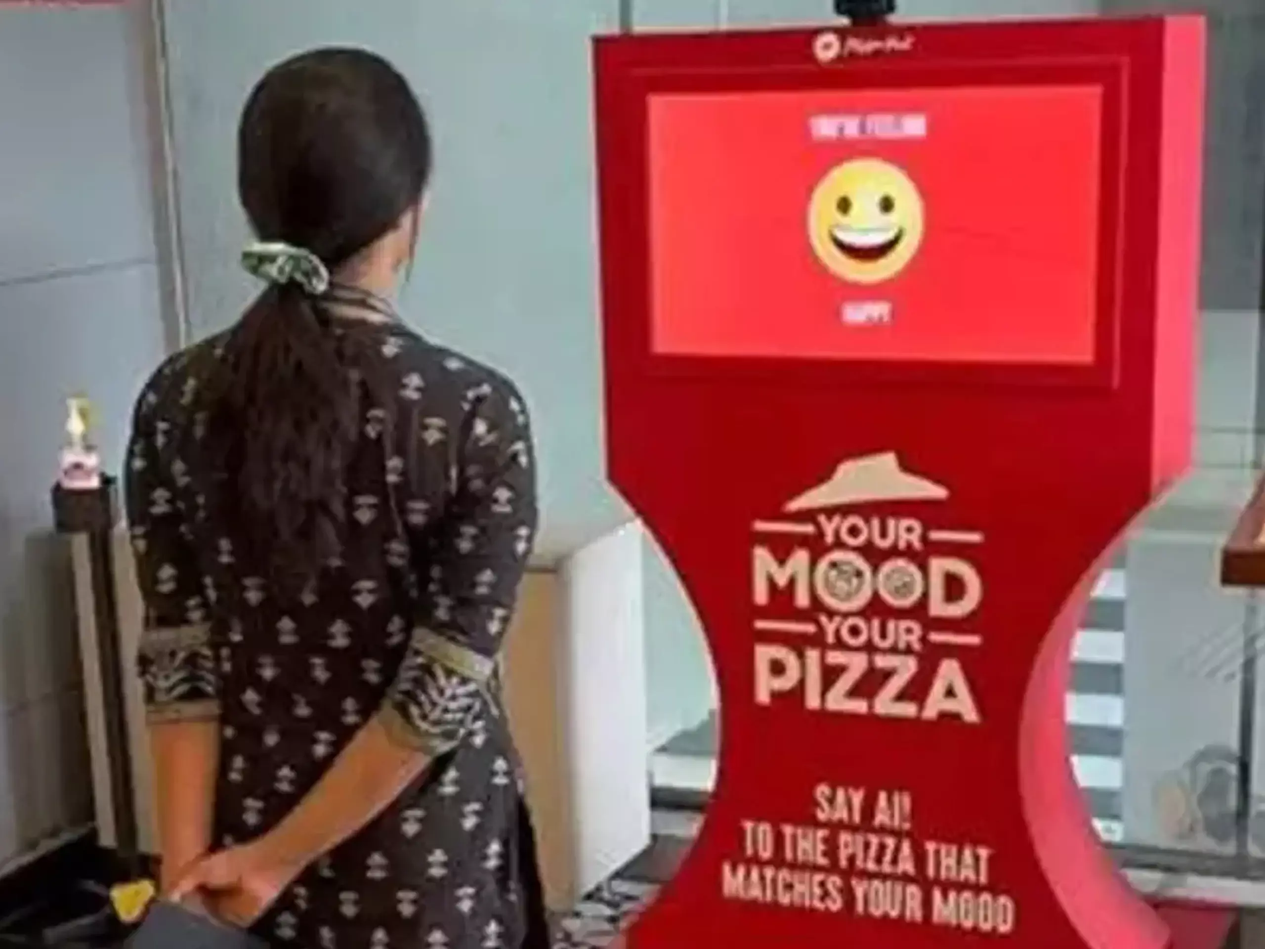 ഭക്ഷണം കഴിക്കാന്‍ മൂഡില്ലേ: മൂഡ് അനുസരിച്ച് ഫുഡ് നിര്‍ദേശിക്കും  മൂഡ് ഡിറ്റക്ടര്‍