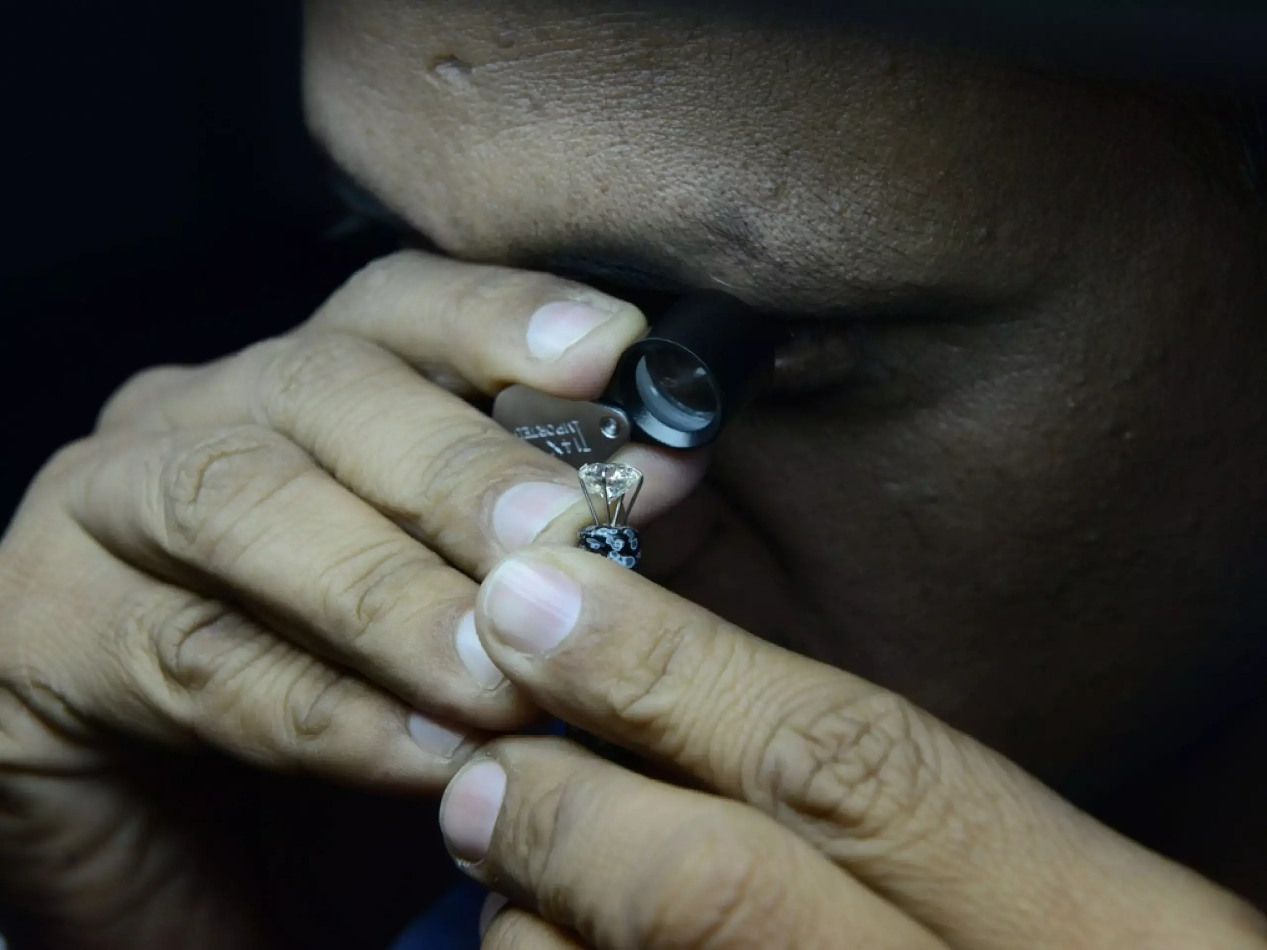 indias diamond exports falls