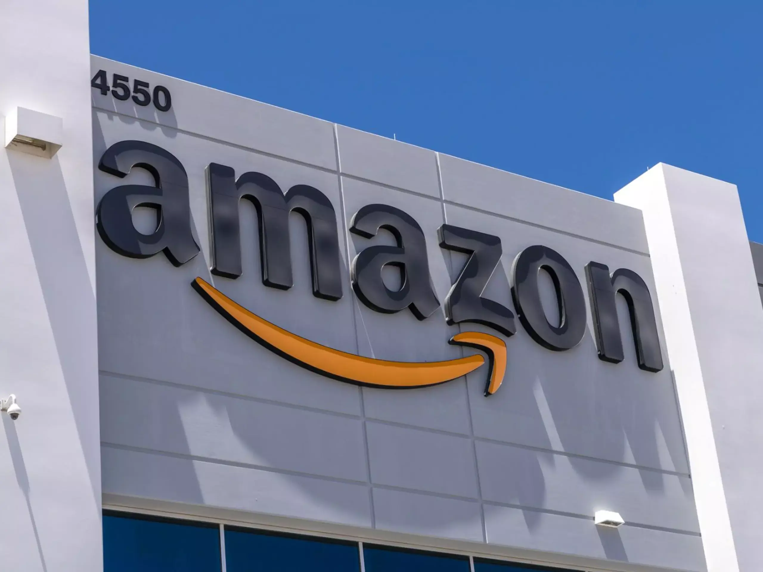 ജനുവരിയില്‍ ജോലി തെറിച്ചു; മേയില്‍ സീനിയര്‍ റോളില്‍ തിരിച്ചുവരവ്, സംഭവം ആമസോണില്‍