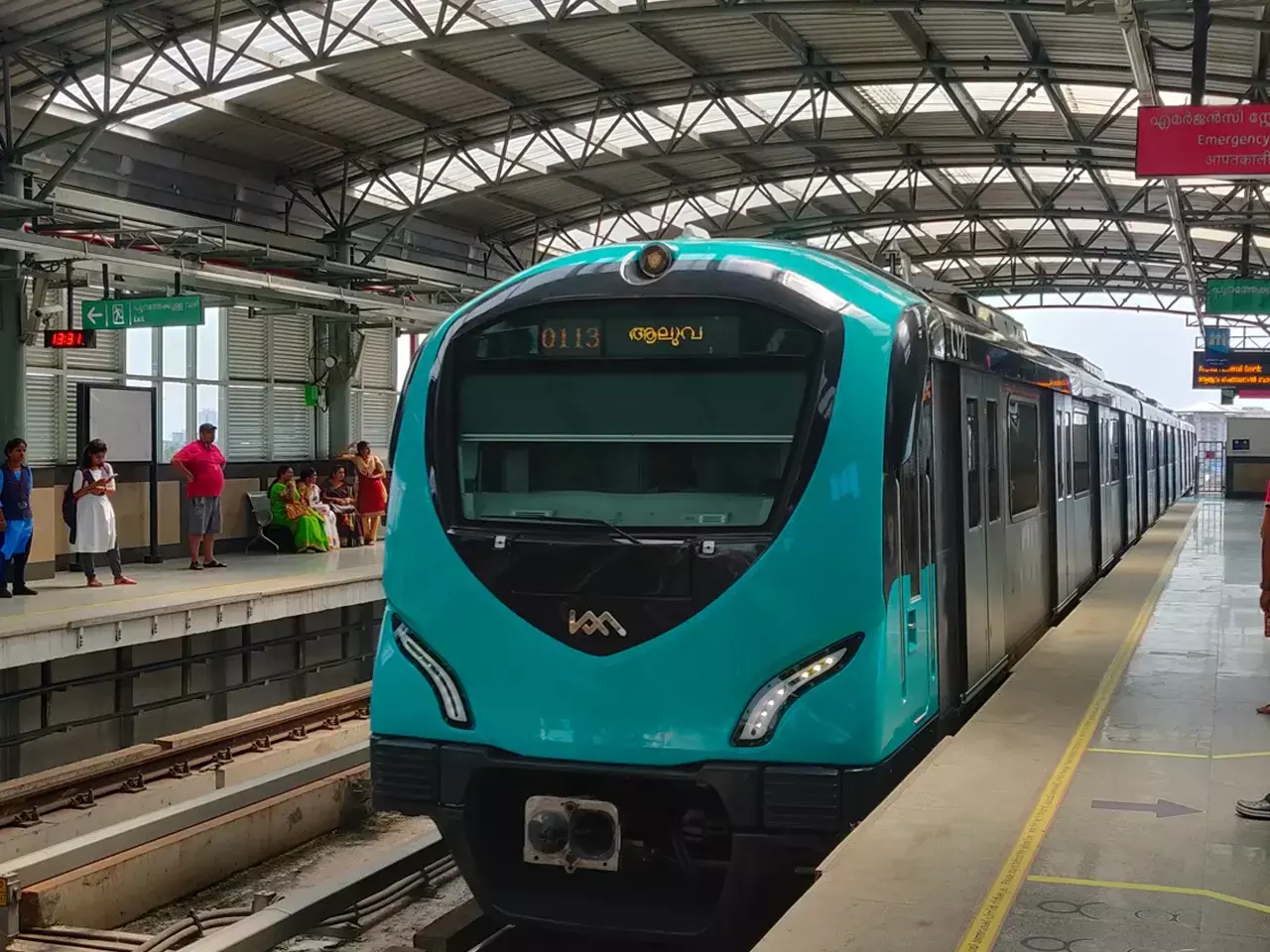 ആറാം വര്‍ഷത്തിലേയ്ക്ക് കുതിച്ചെത്തി കൊച്ചി മെട്രോ