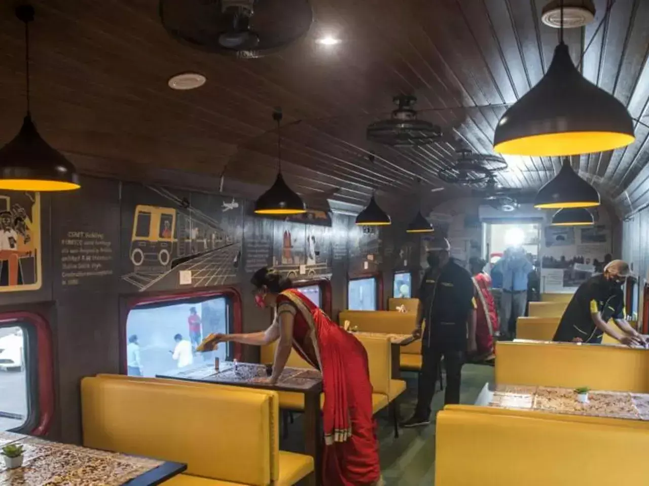 stoping on wheels restaurant mumbai