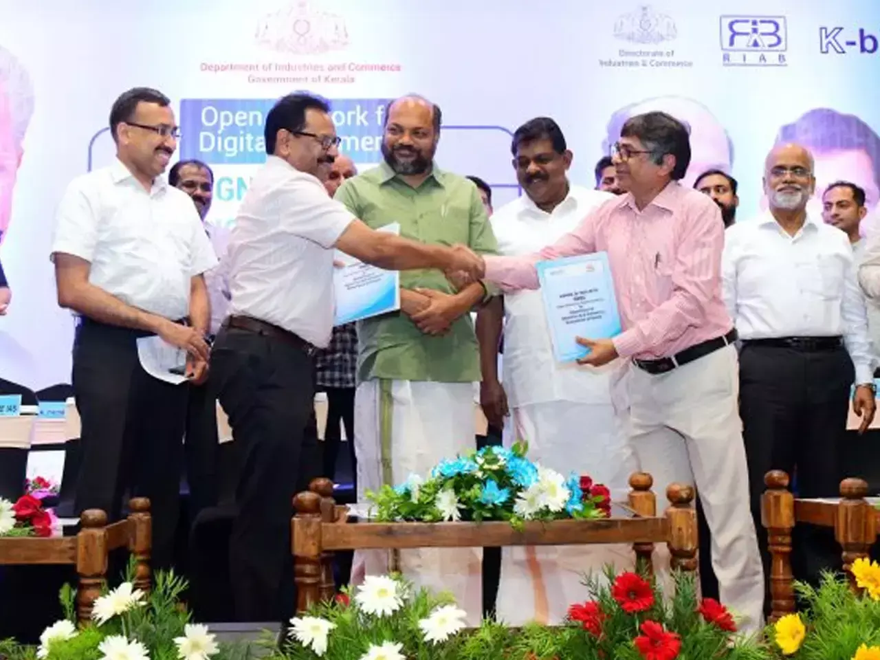 9 പൊതു മേഖലാ കമ്പനികളുടെ ഉത്പന്നങ്ങള്‍ ഇനി വിരല്‍തുമ്പില്‍