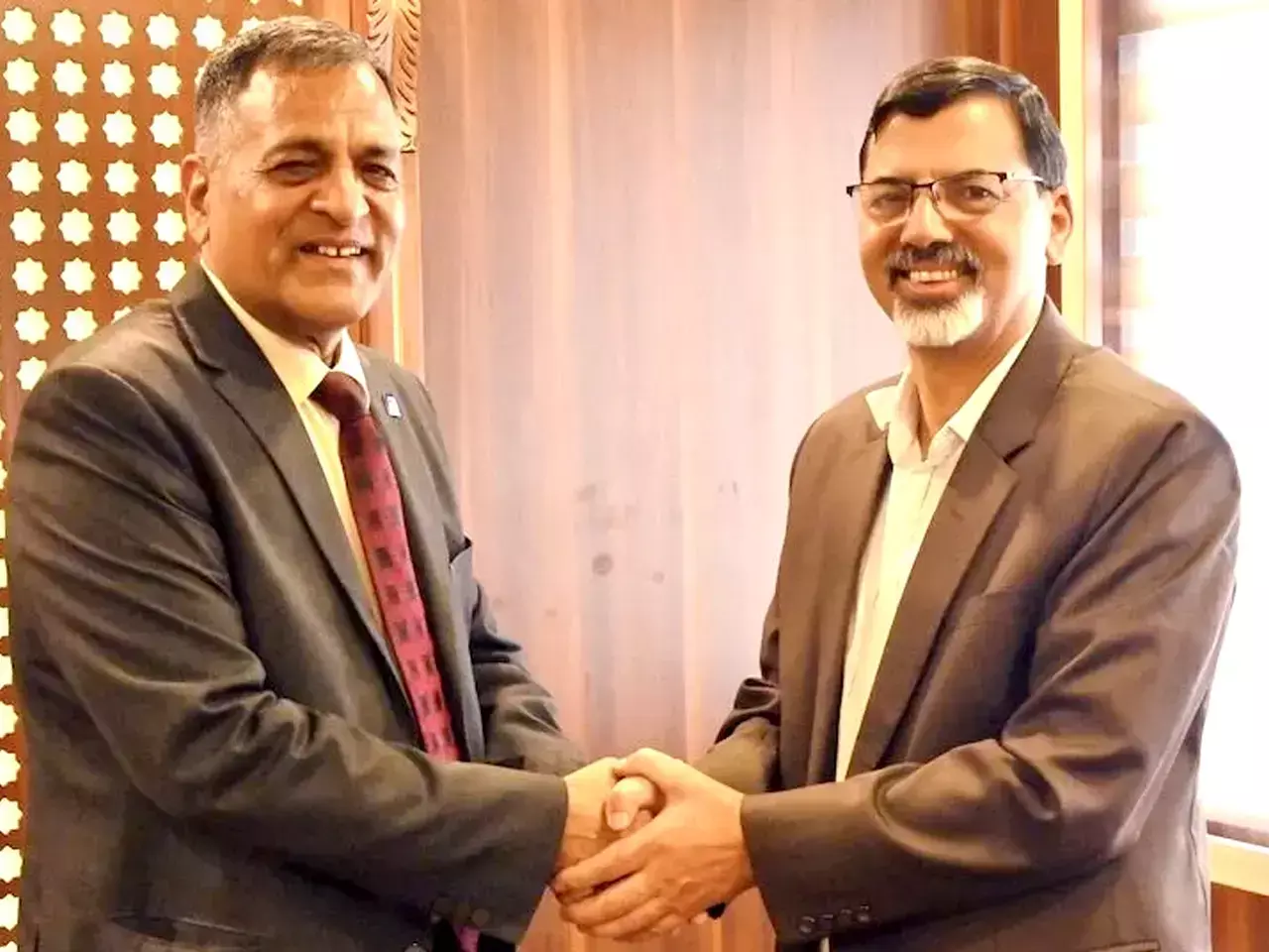 വ്യാപാരം മെച്ചപ്പെടുത്താന്‍  നേപ്പാളിന് എഡിബി ധനസഹായം