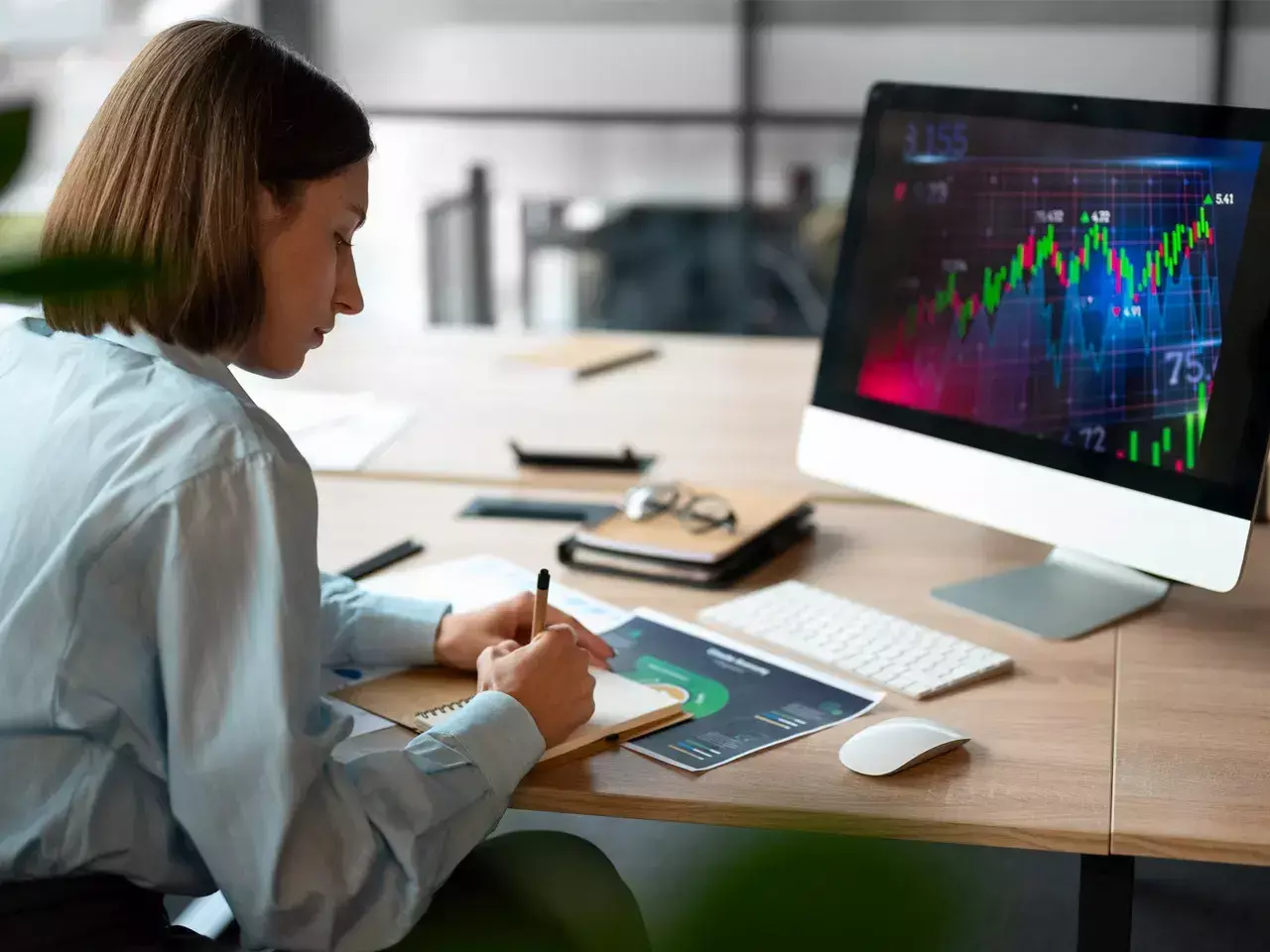 sensex and nifty hit fresh highs in early trade