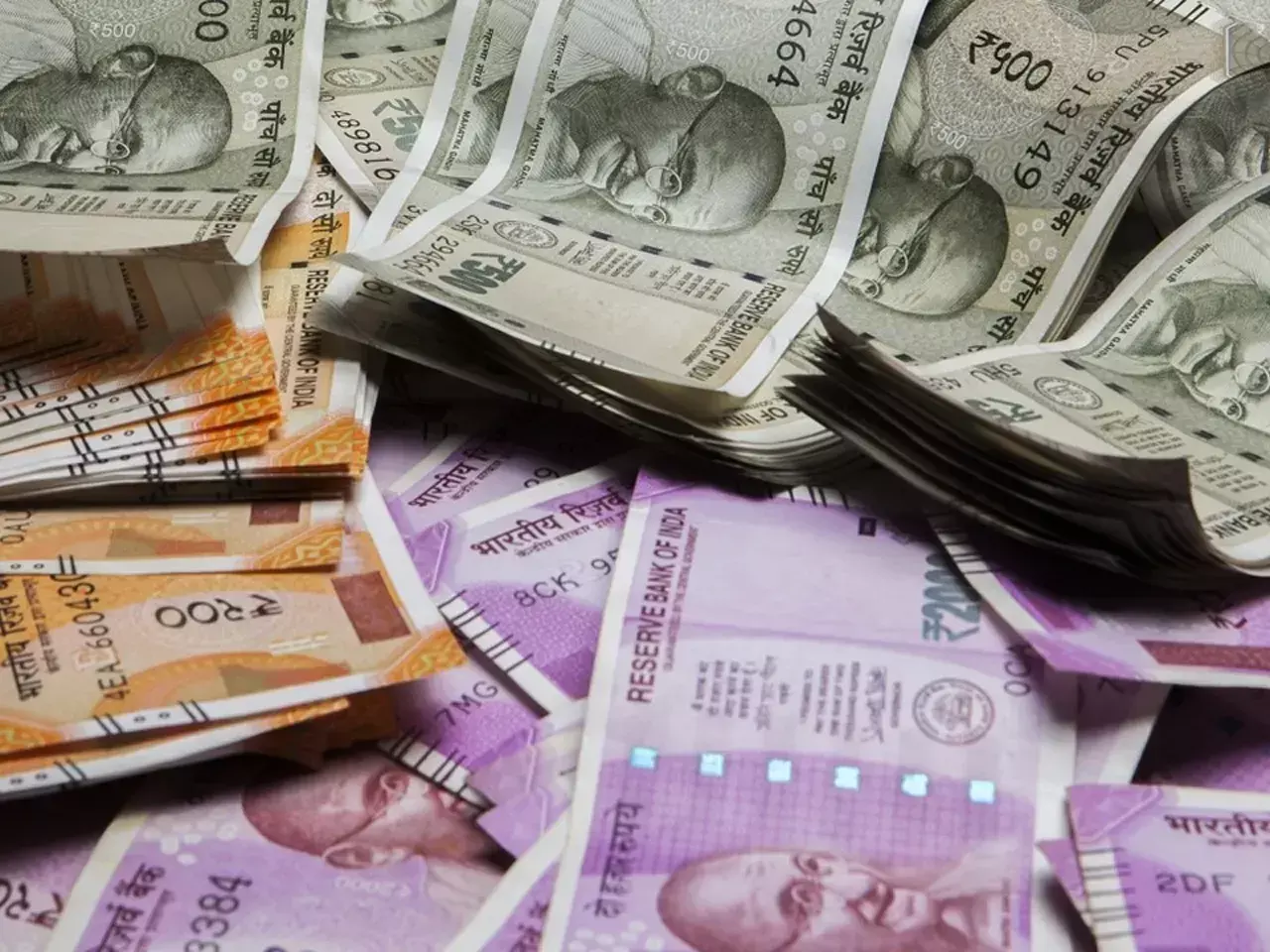 indias fiscal deficit has reached 11.8% of the total estimate for 2023-24
