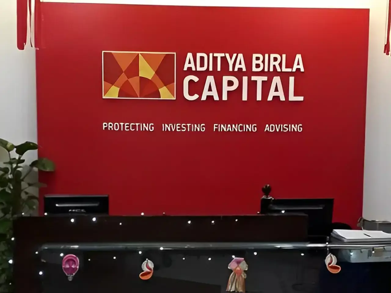 3000 കോടിയുടെ സമാഹരണം നടത്തിയെന്ന് ആദിത്യ ബിര്‍ള ക്യാപിറ്റല്‍