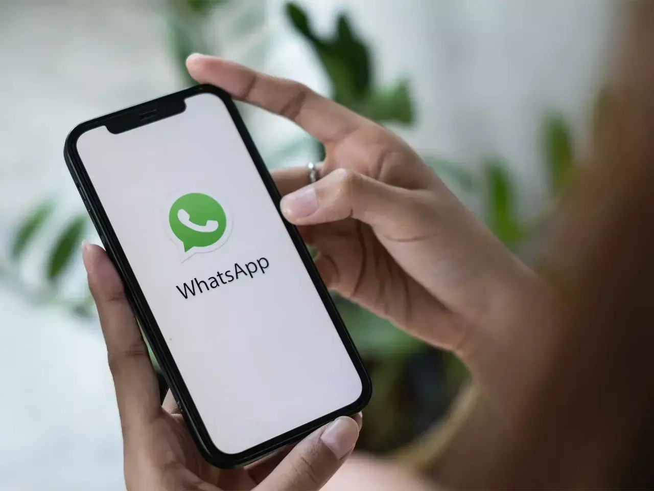 65 lakh whatsapp accounts banned in india