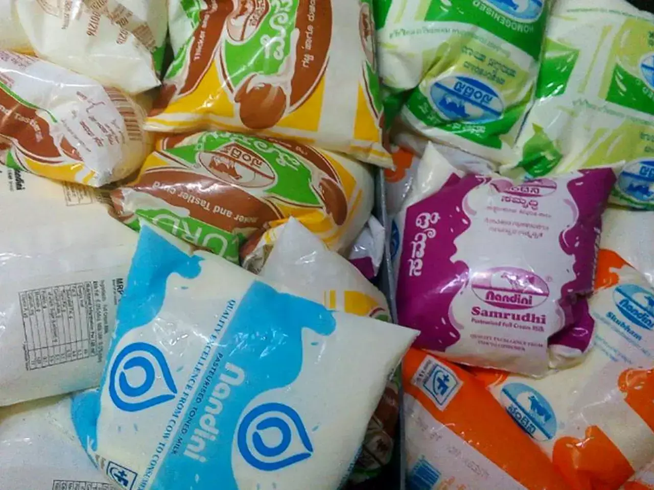 nandini milk crosses the sea, through kerala