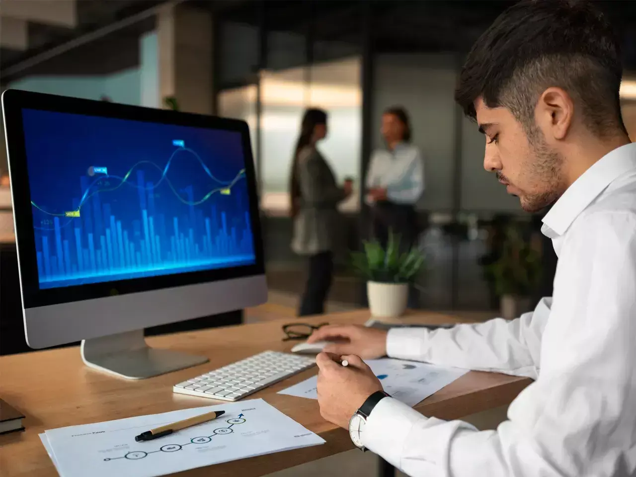 both markets advanced in early trade