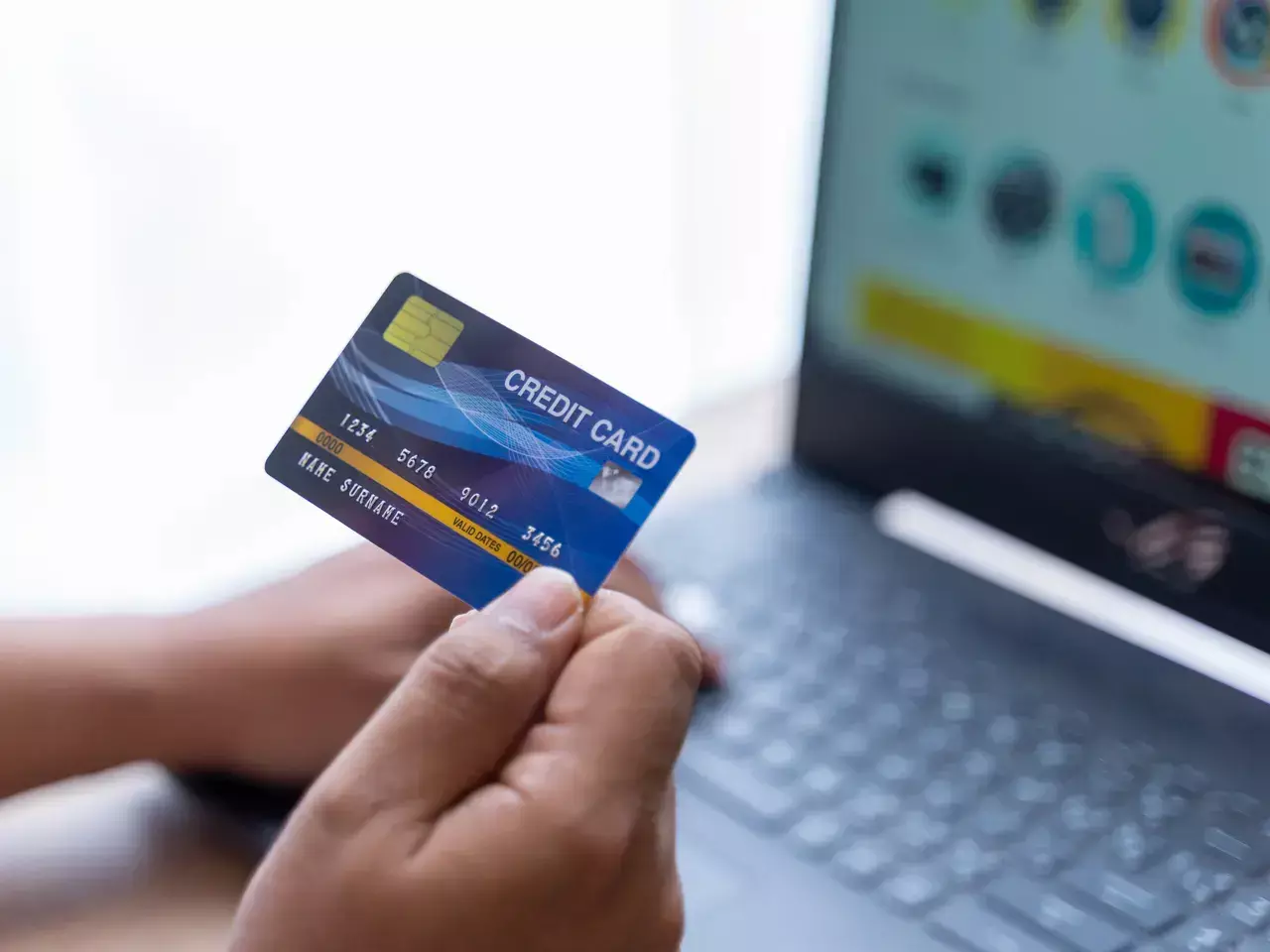 ക്രെഡിറ്റ് കാര്‍ഡ് ചെലവിടല്‍ മേയില്‍ റെക്കോഡ് ഉയരത്തില്‍