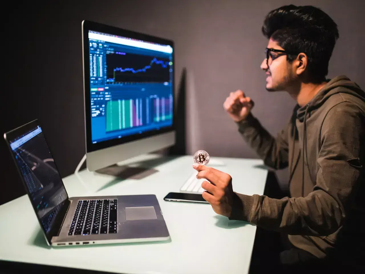 closing markets set records again