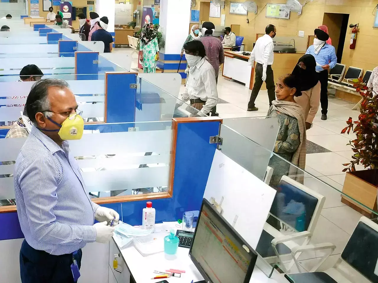 ഇനി ബാങ്ക് പ്രവര്‍ത്തിക്കുന്നത് ആഴ്ചയില്‍ 5 ദിവസം മാത്രം