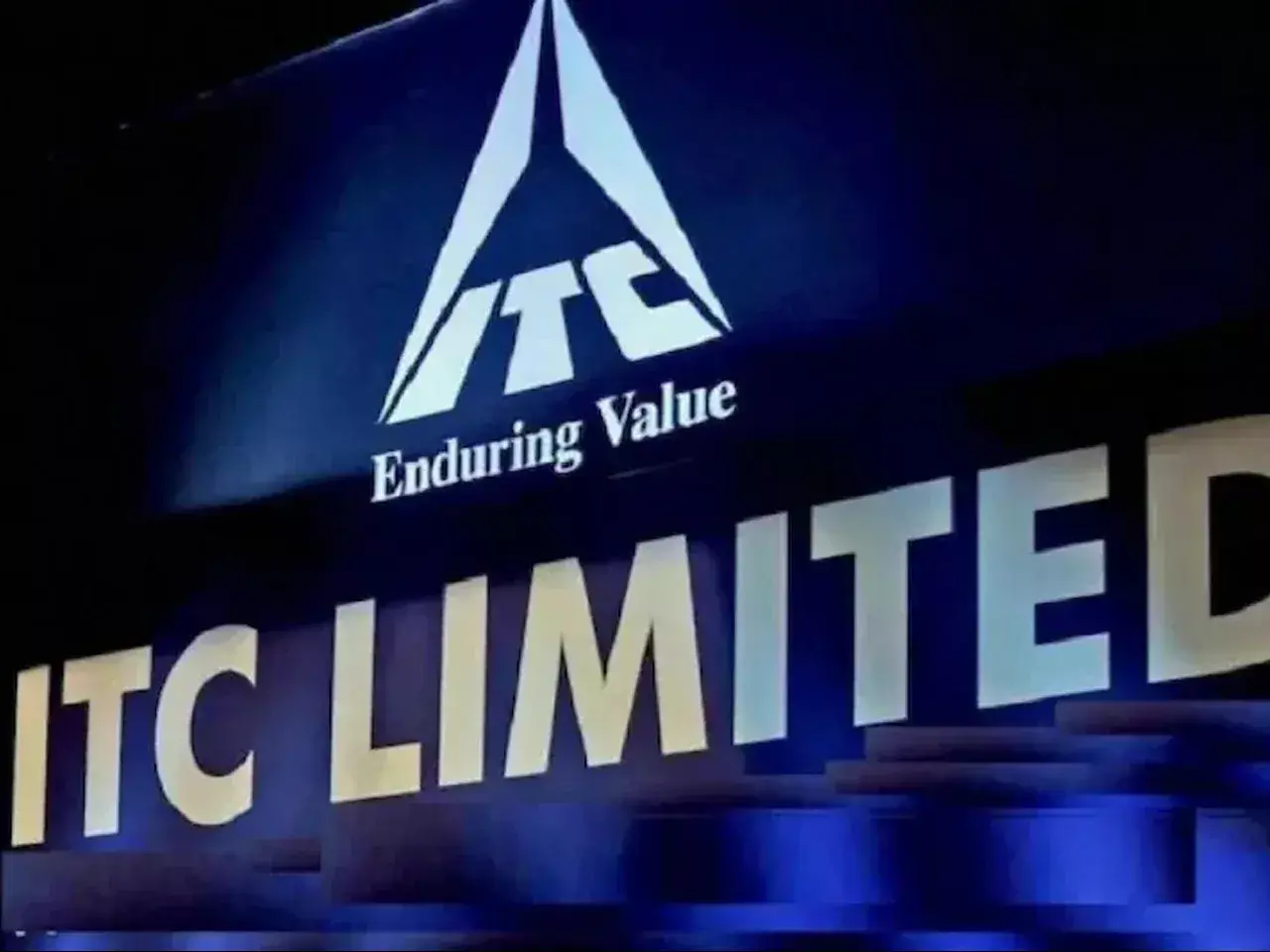 itc board approves divestment of hotel business