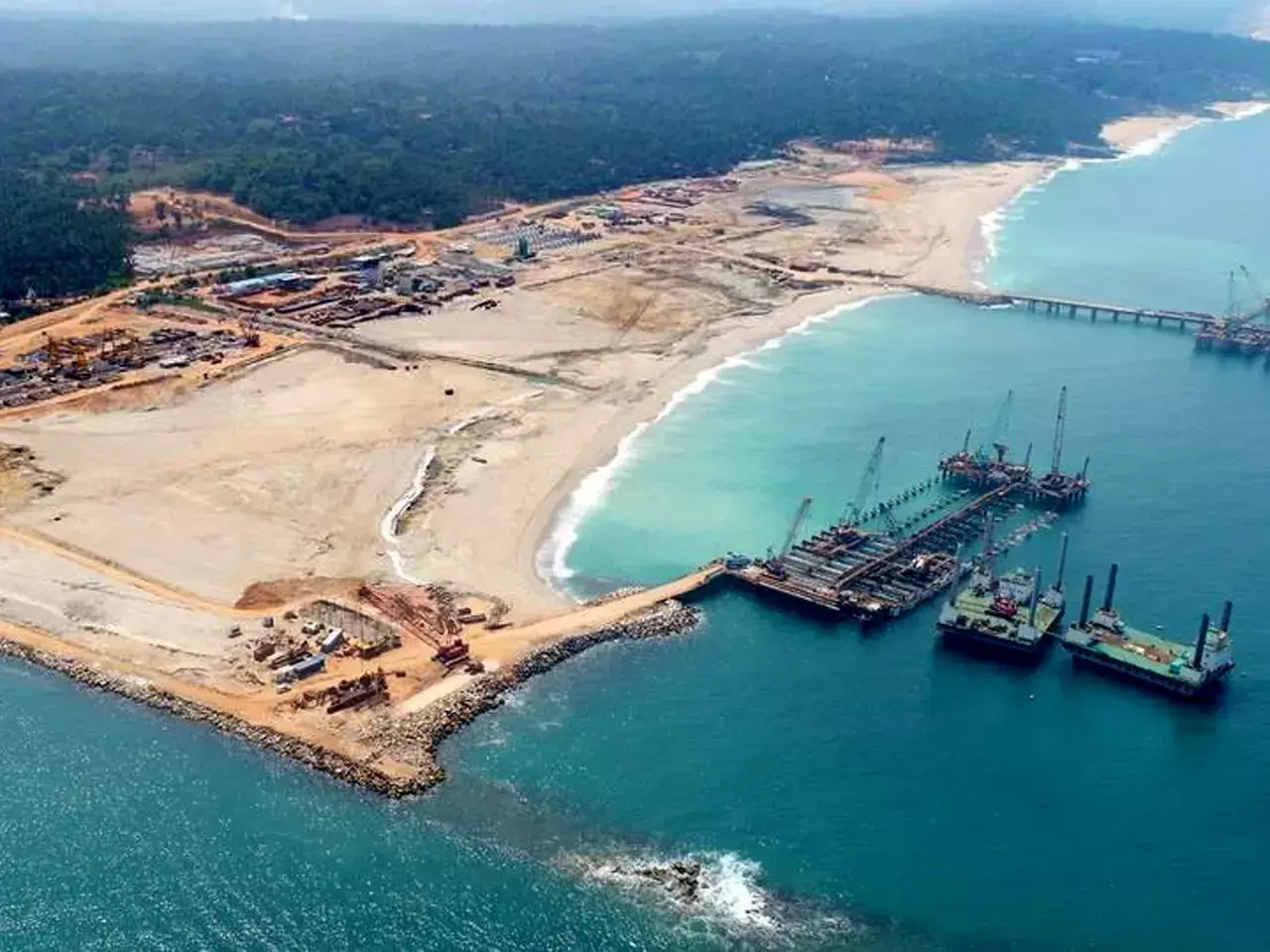 first ship arrives in vizhinjam in september