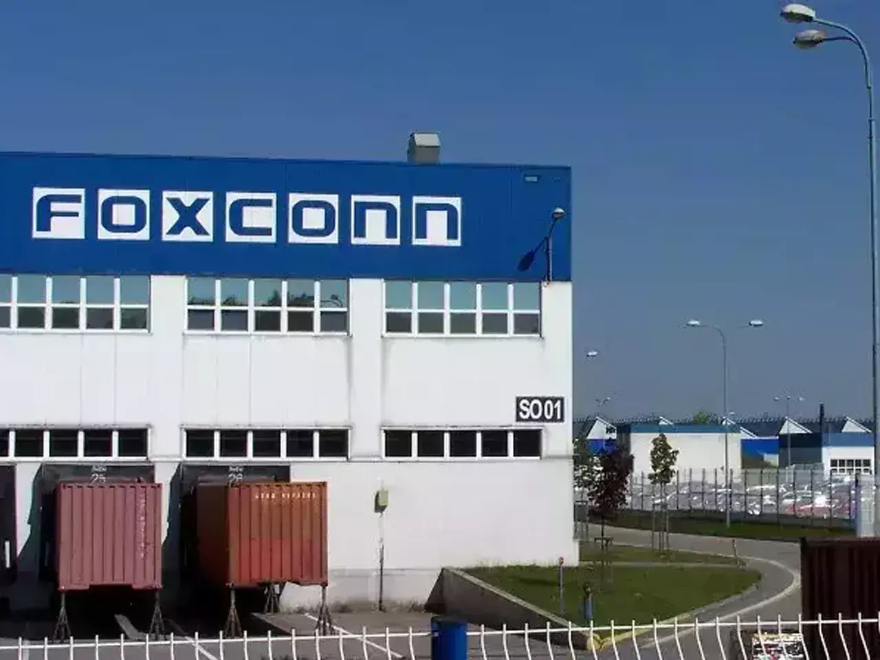 Tamil Nadu govt says Foxconn Hon Hai to invest Rs 1,600 crore to build facility