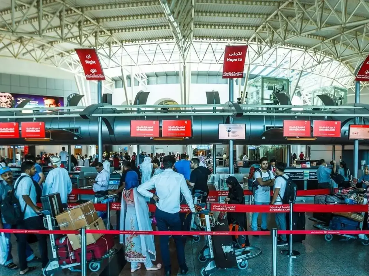 arrival of onam difficult for expatriates