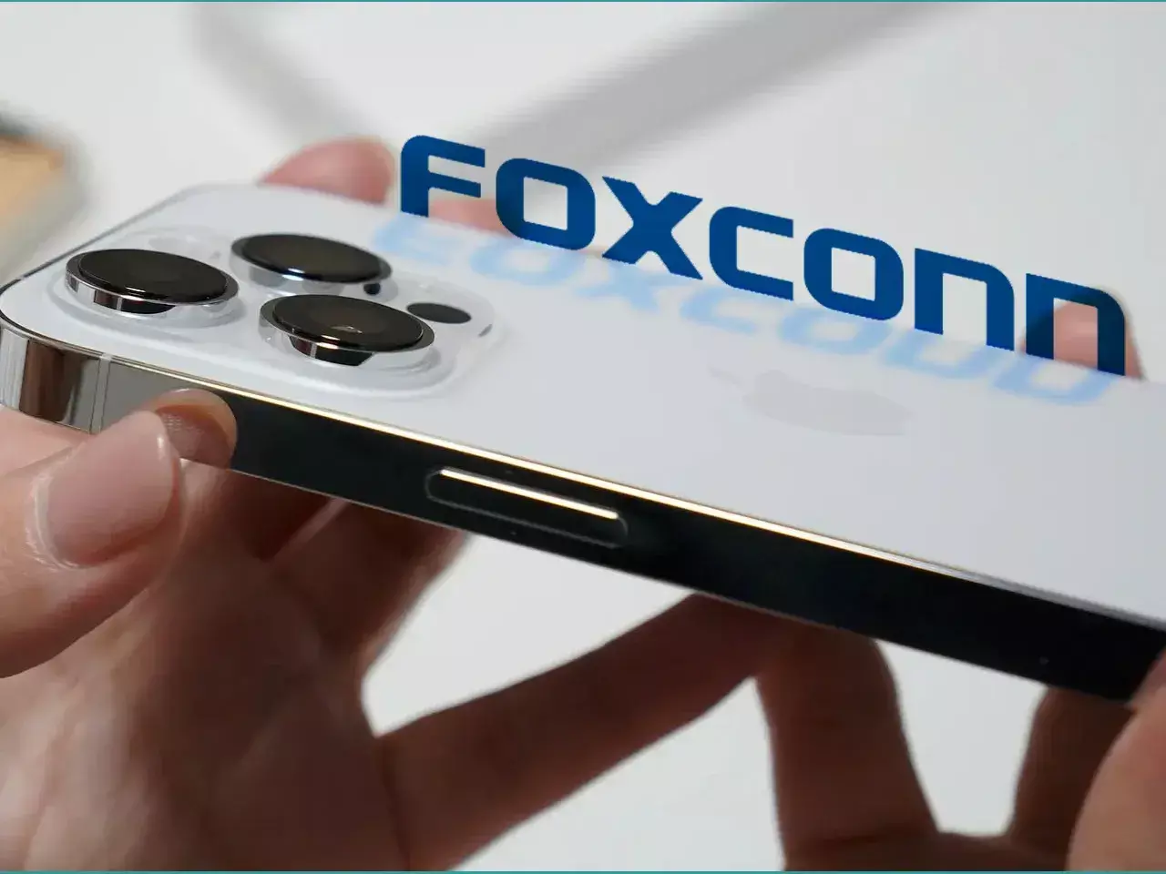 Apple Foxconn commences