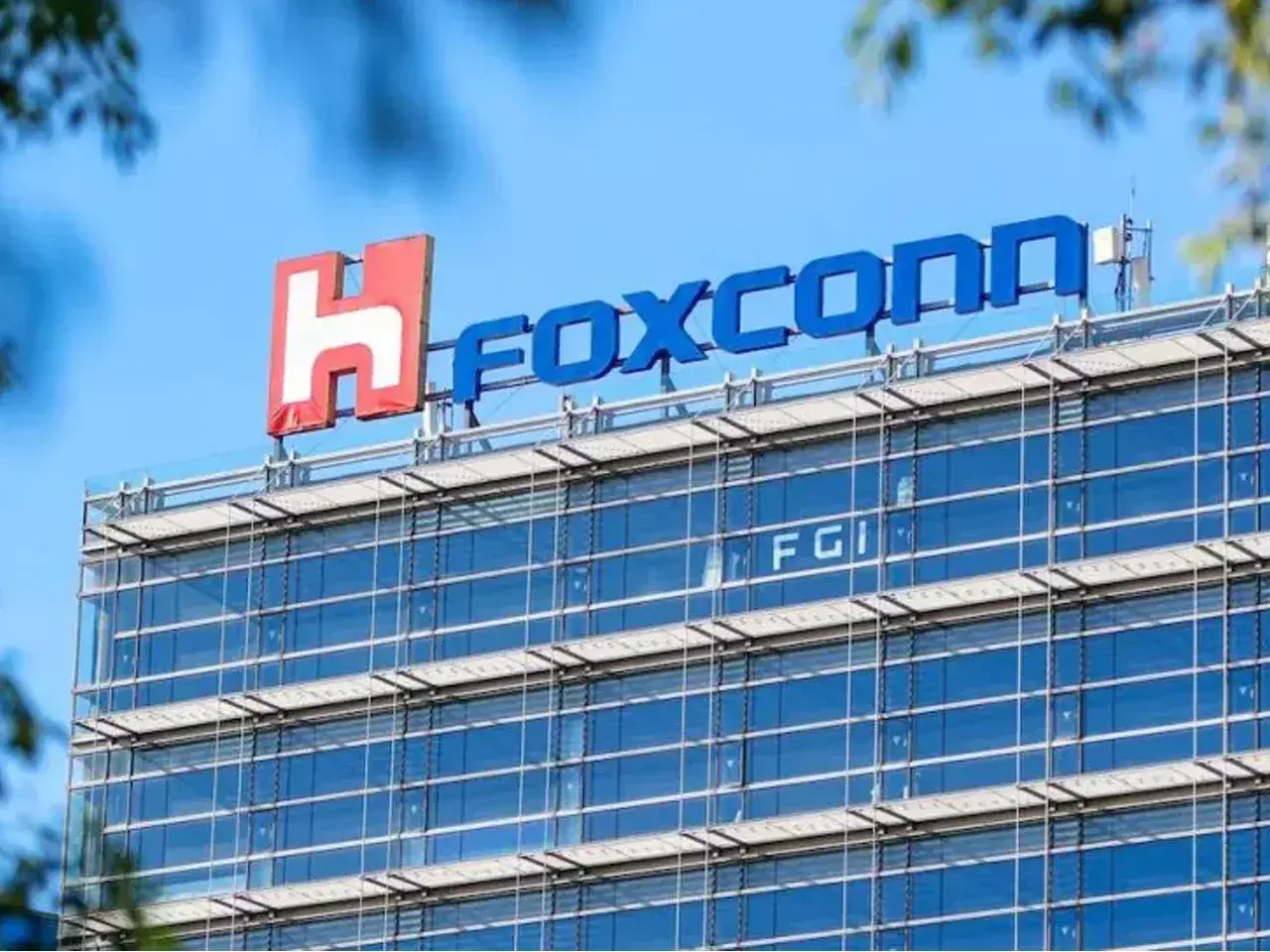 foxconn that india will be new production center of the world