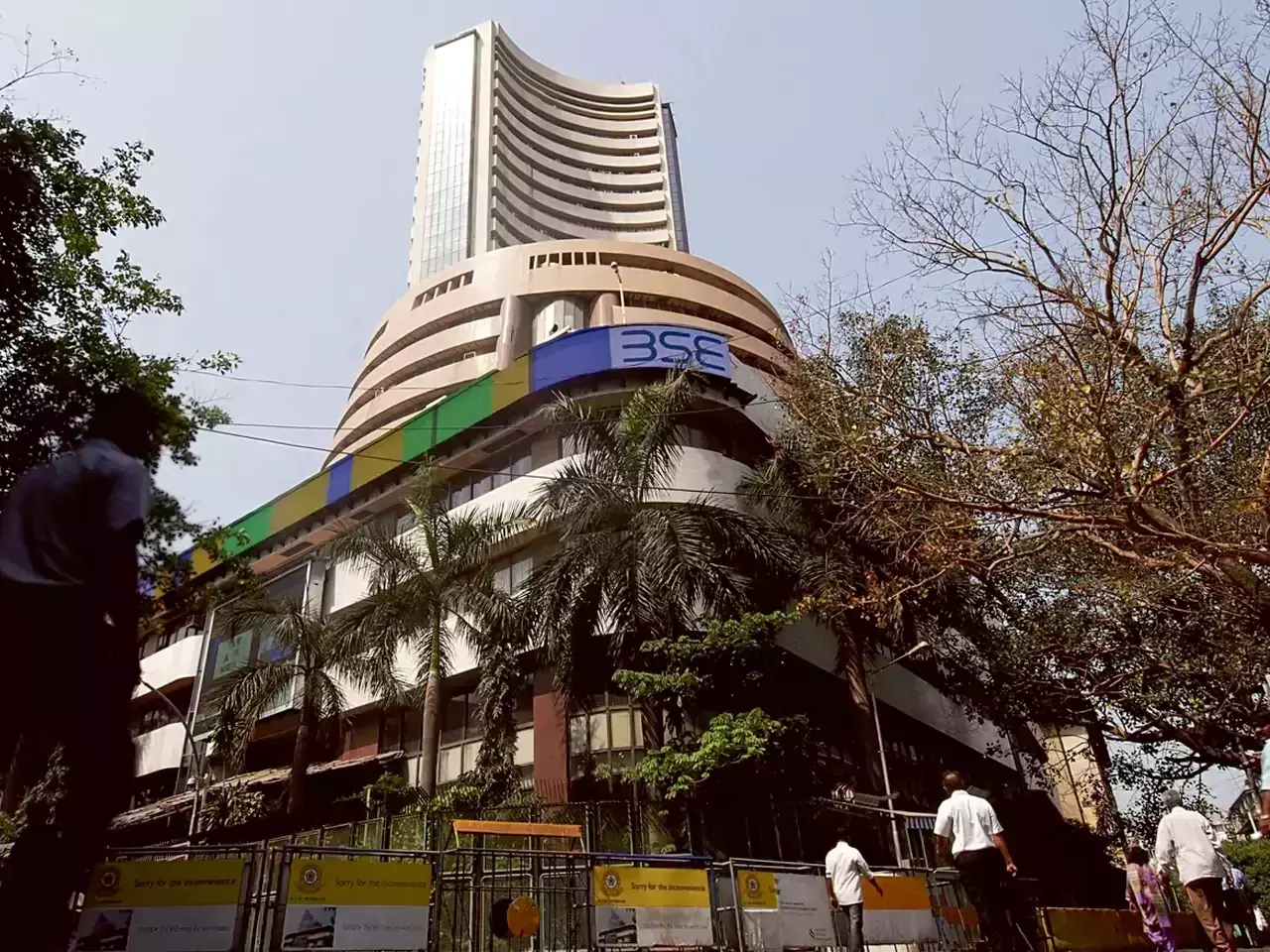 ആവേശം തുടരാൻ നിക്ഷേപകർ; റെക്കോഡിനരികെ നിഫ്റ്റി | stock market malayam news