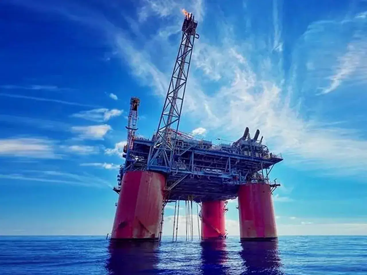 delhi court seeks response in gas migration case