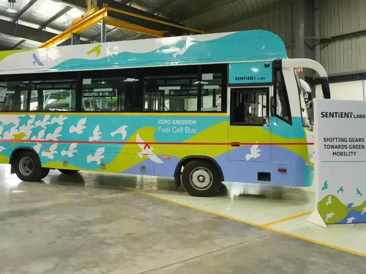 hydrogen fueled bus launched