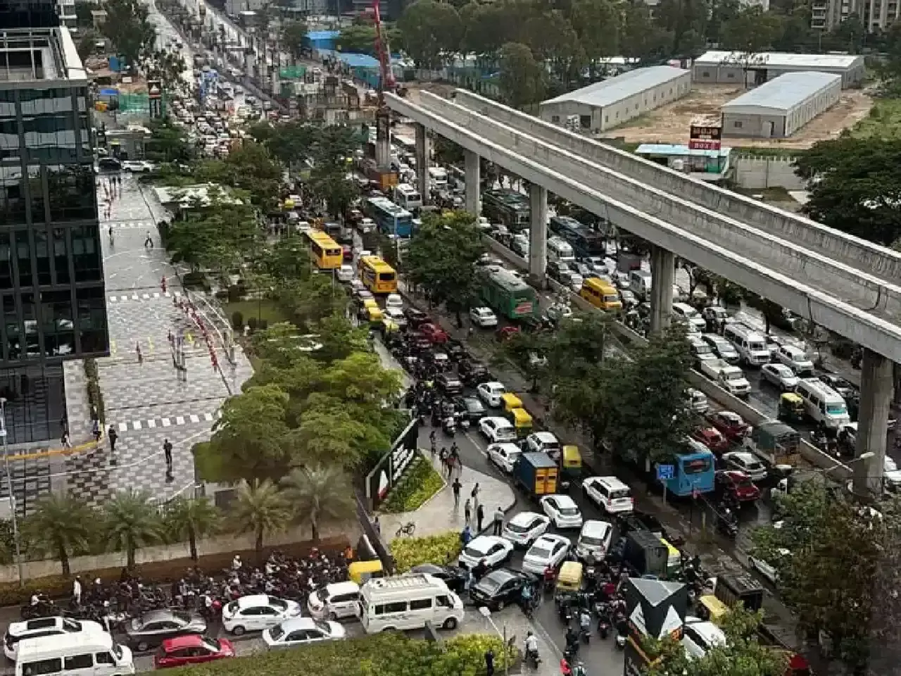 traffic jam bengaluru was stuck for more than four hours