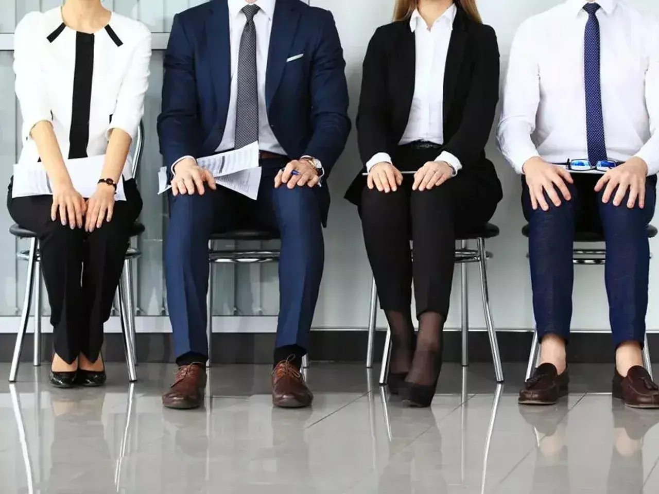 8.6% decline in white-collar hiring