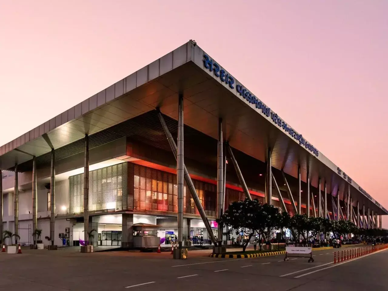 ahmedabad airport to increase fees airlines protest