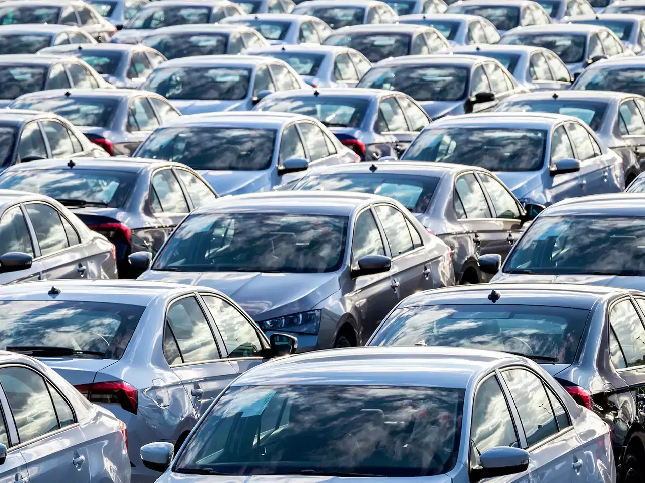 suvs  passenger vehicle sales