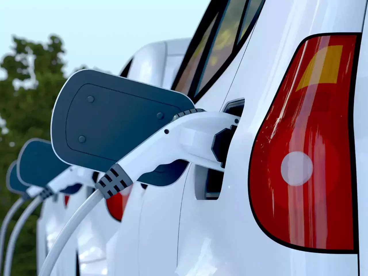 ഇവി മേഖലയില്‍ അധിക നിക്ഷേപം  പ്രതീക്ഷിച്ച് കര്‍ണാടക