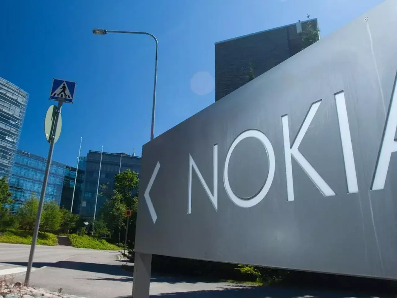 14,000 employees were about to be laid off