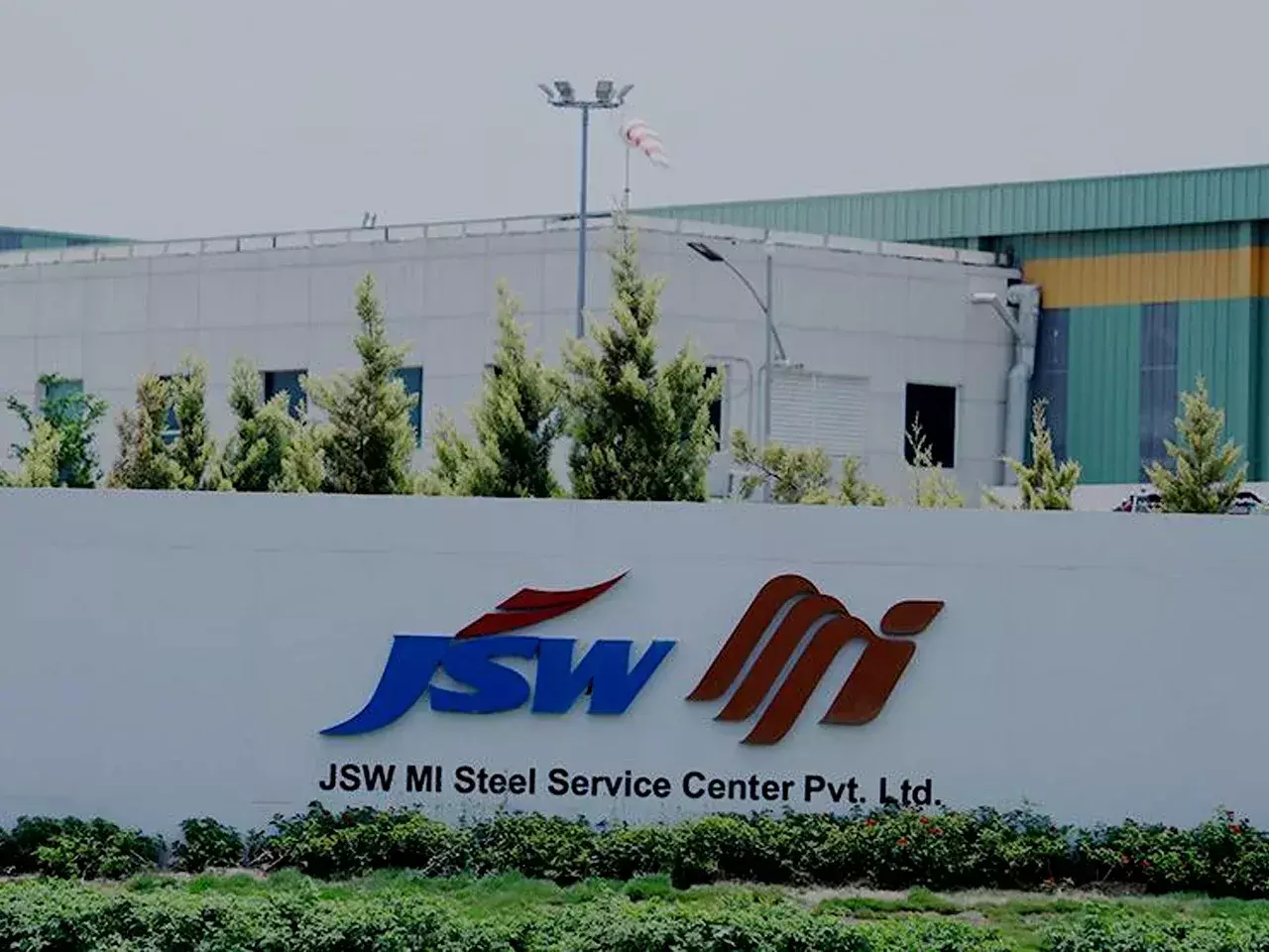 jsw steel overcomes previous years losses