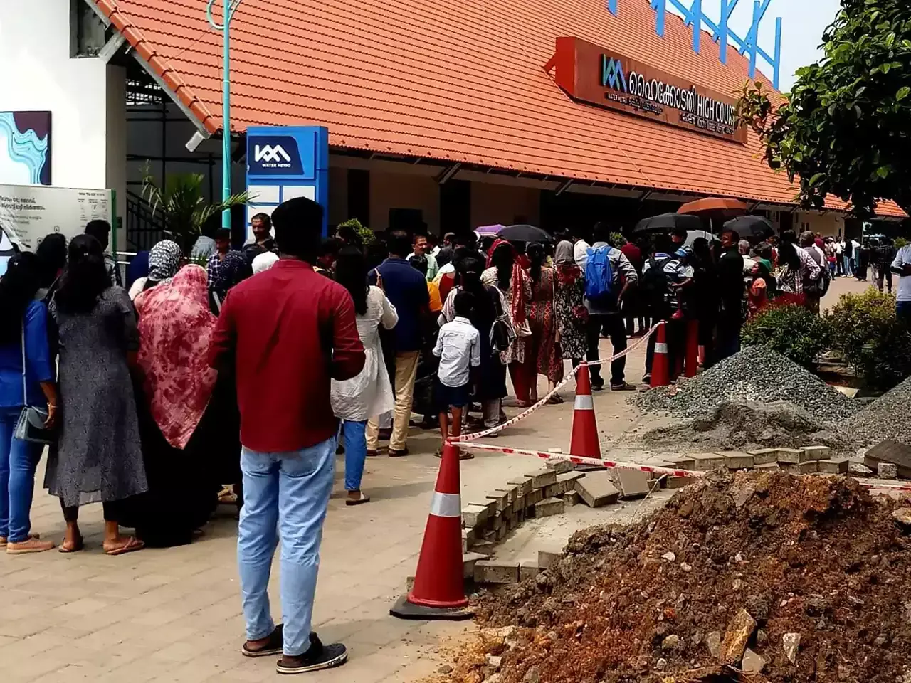 puja holiday, water metro gets crowded