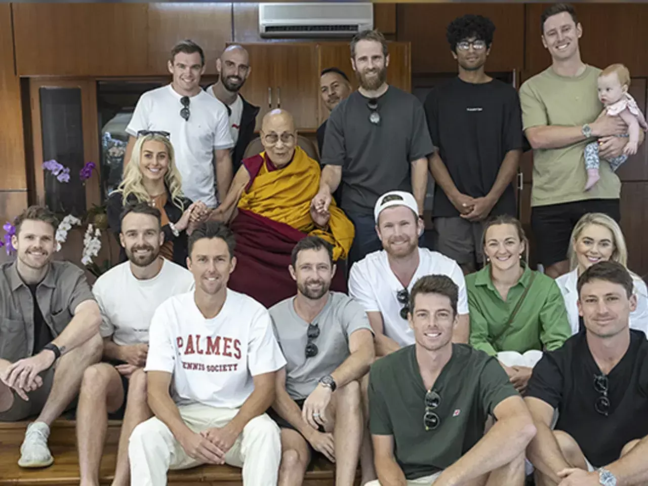kiwis teammates with the dalai lama